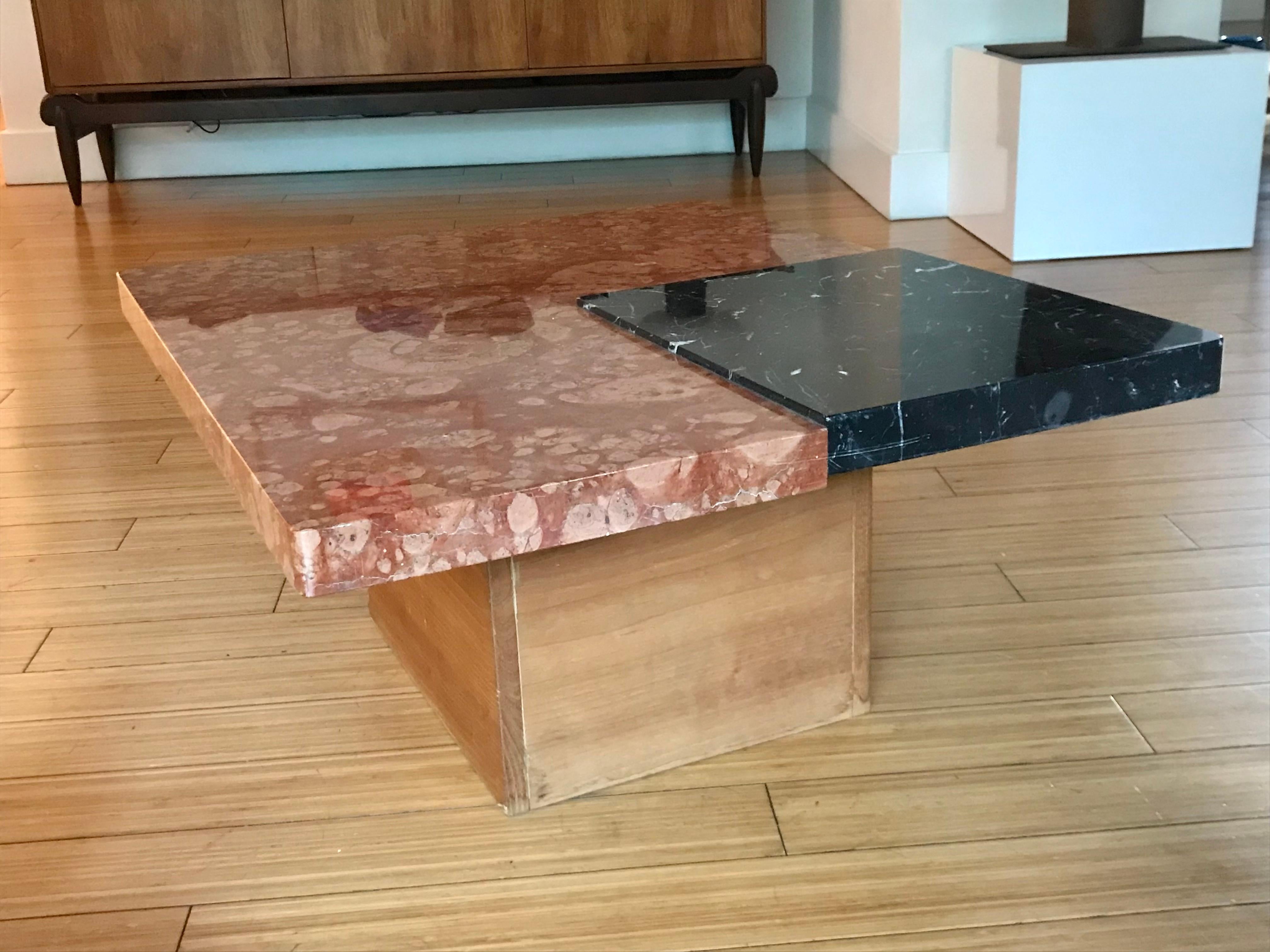 Fossilized Marble Table + Two Vases Amalia Schultless For Sale 10