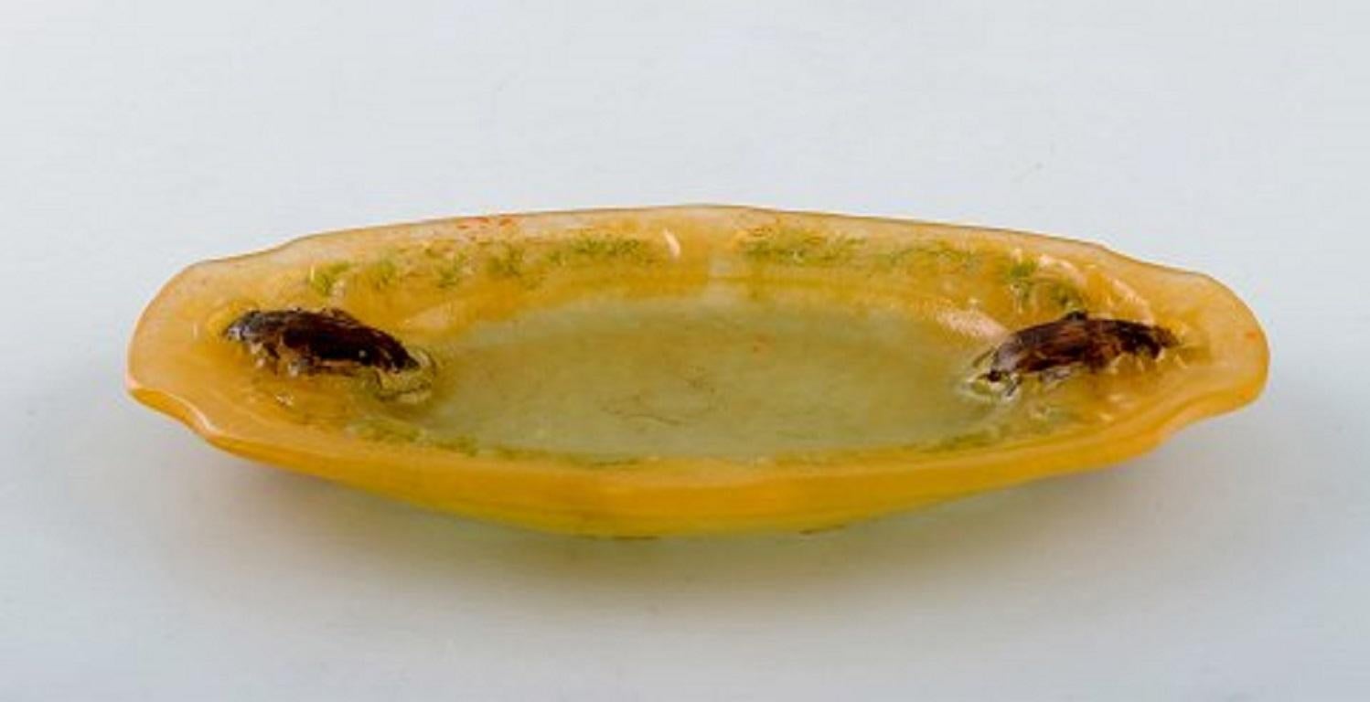 Amalric Walter (1870-1959) for Nancy. Early Art Nouveau pâte-de-verre bowl decorated with beetles. Museum quality, circa 1920.
In very good condition.
Signed.
Measures: 16.5 x 9.5 cm.