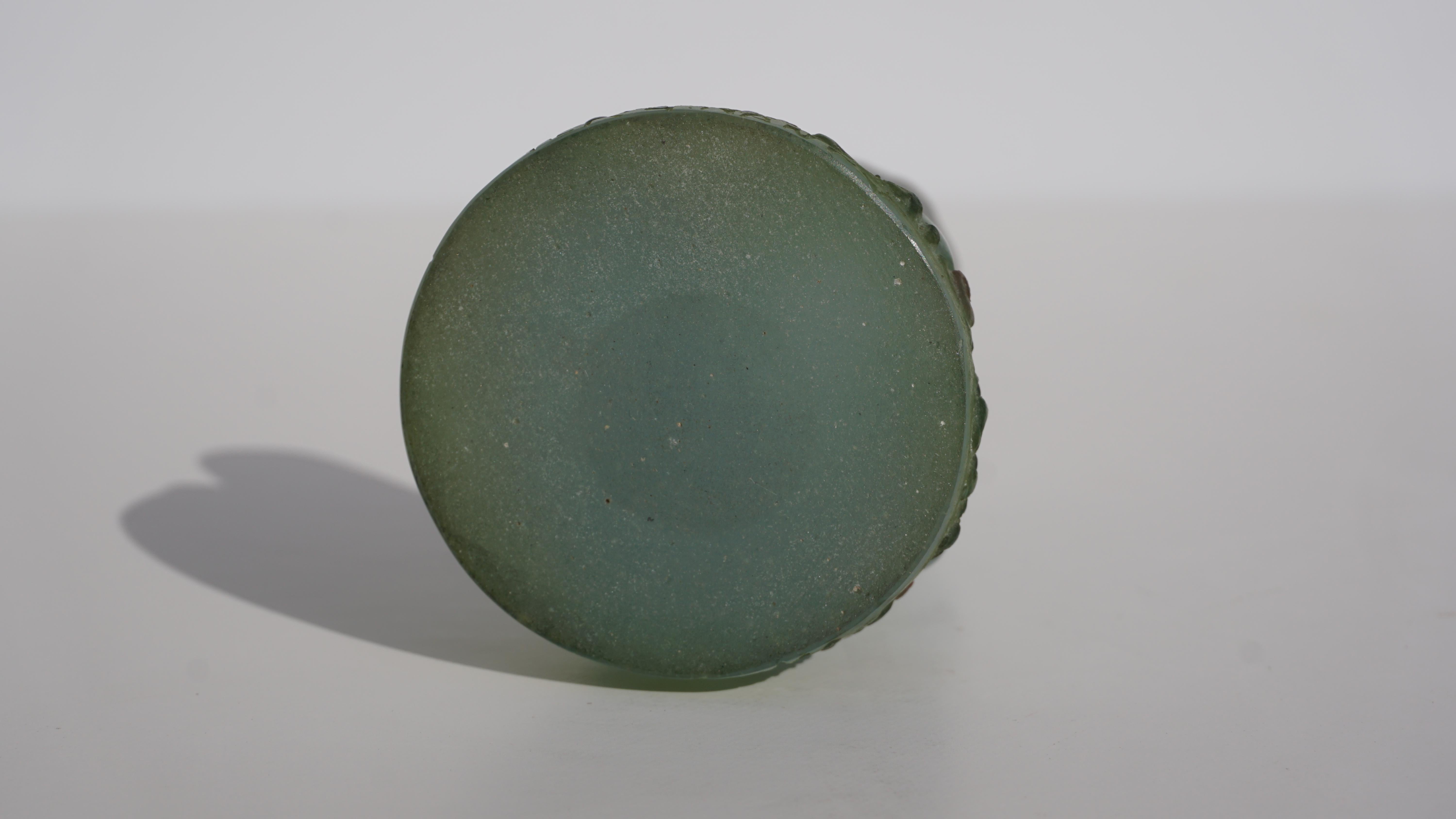 Vetro artistico Amalric Walter Pate De Verre figura di ragazzo nudo in vendita