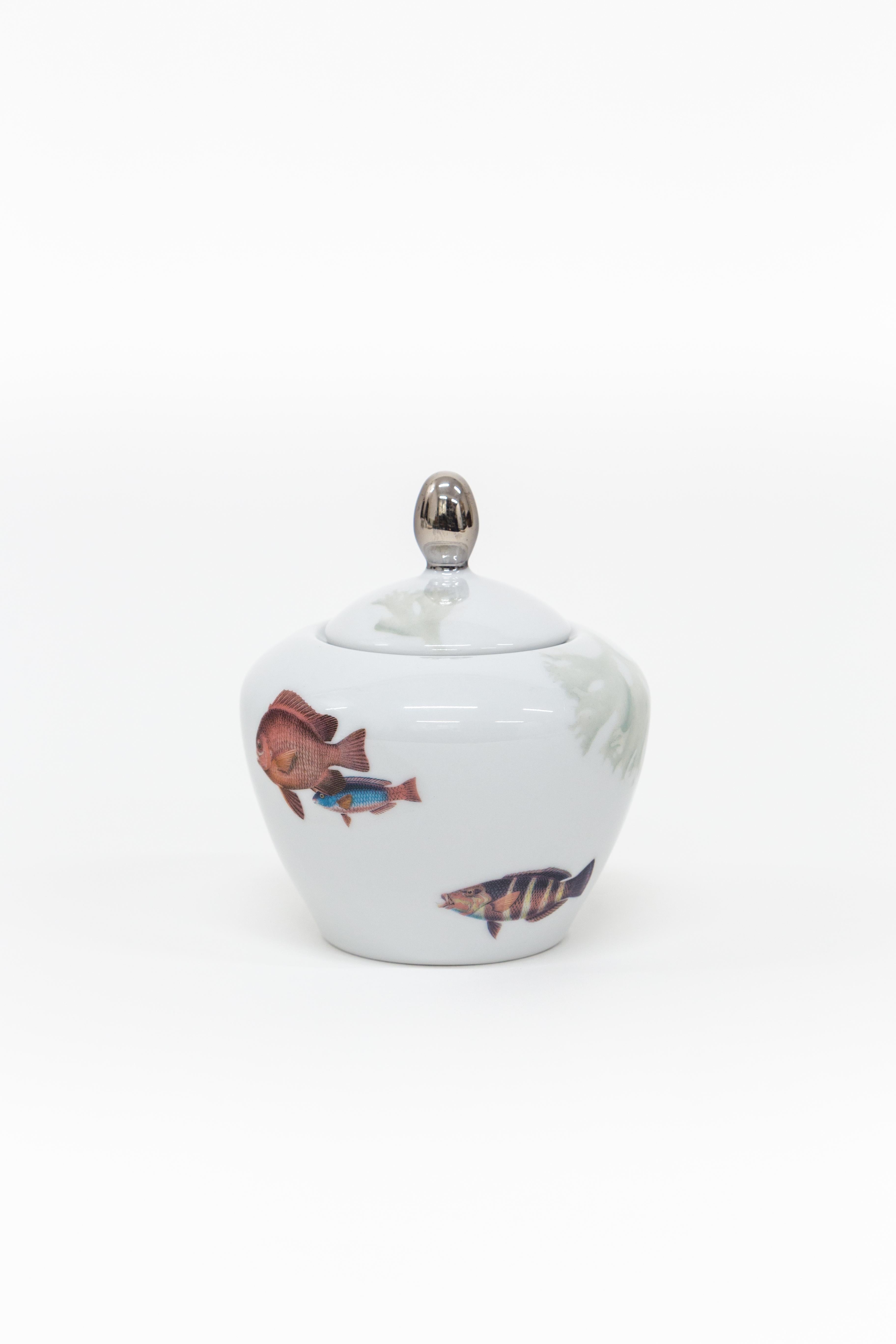 Amami, zeitgenössisches, verziertes Porzellan-Teezeits-Set von Vito Nesta (Sonstiges) im Angebot