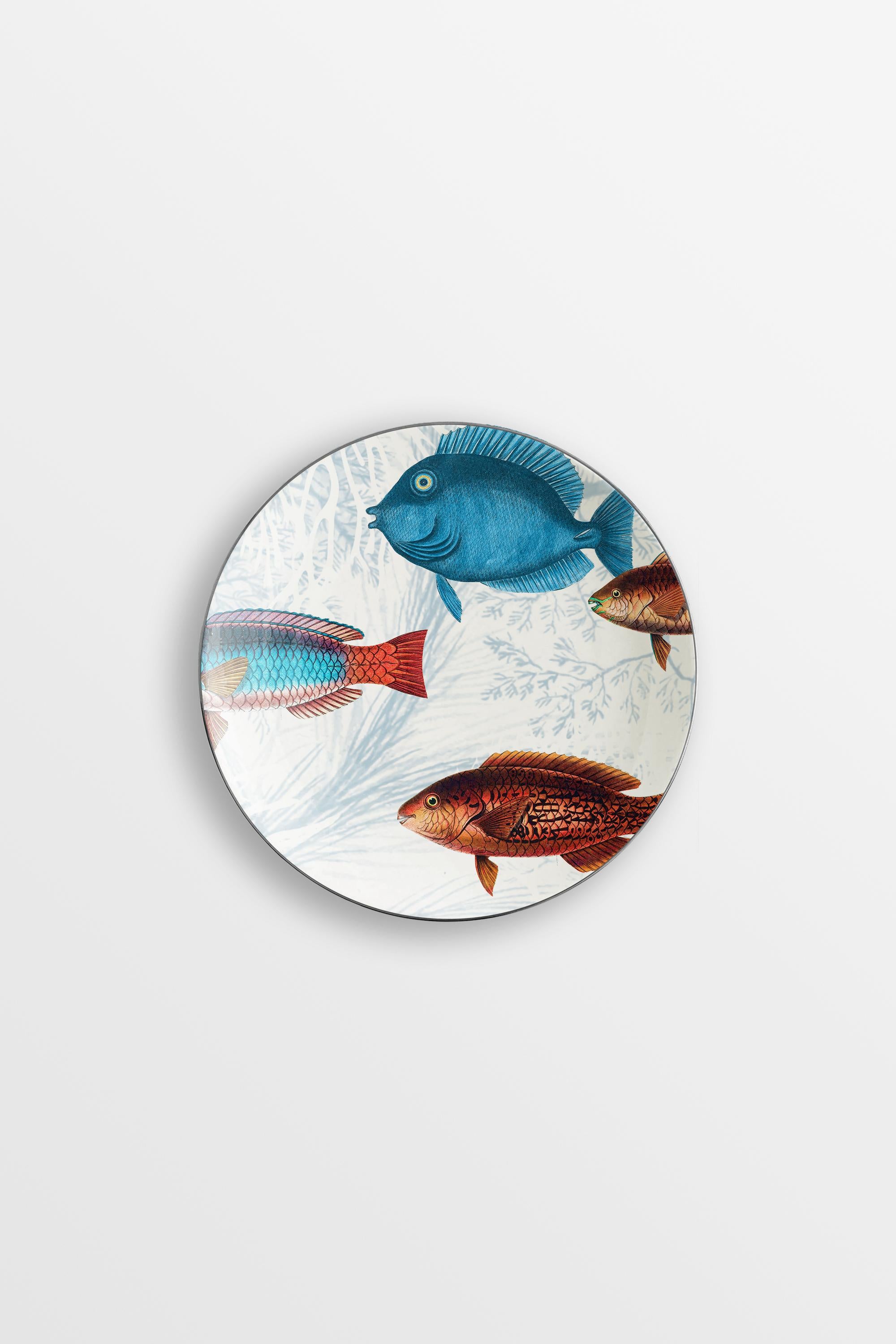 Inspired by the coral reef of the Amami Islands in Japan, the Amami collection features tropical fishes and beautiful seaweed. A perfect choice for every spot near the seaside.
6 bread plates.