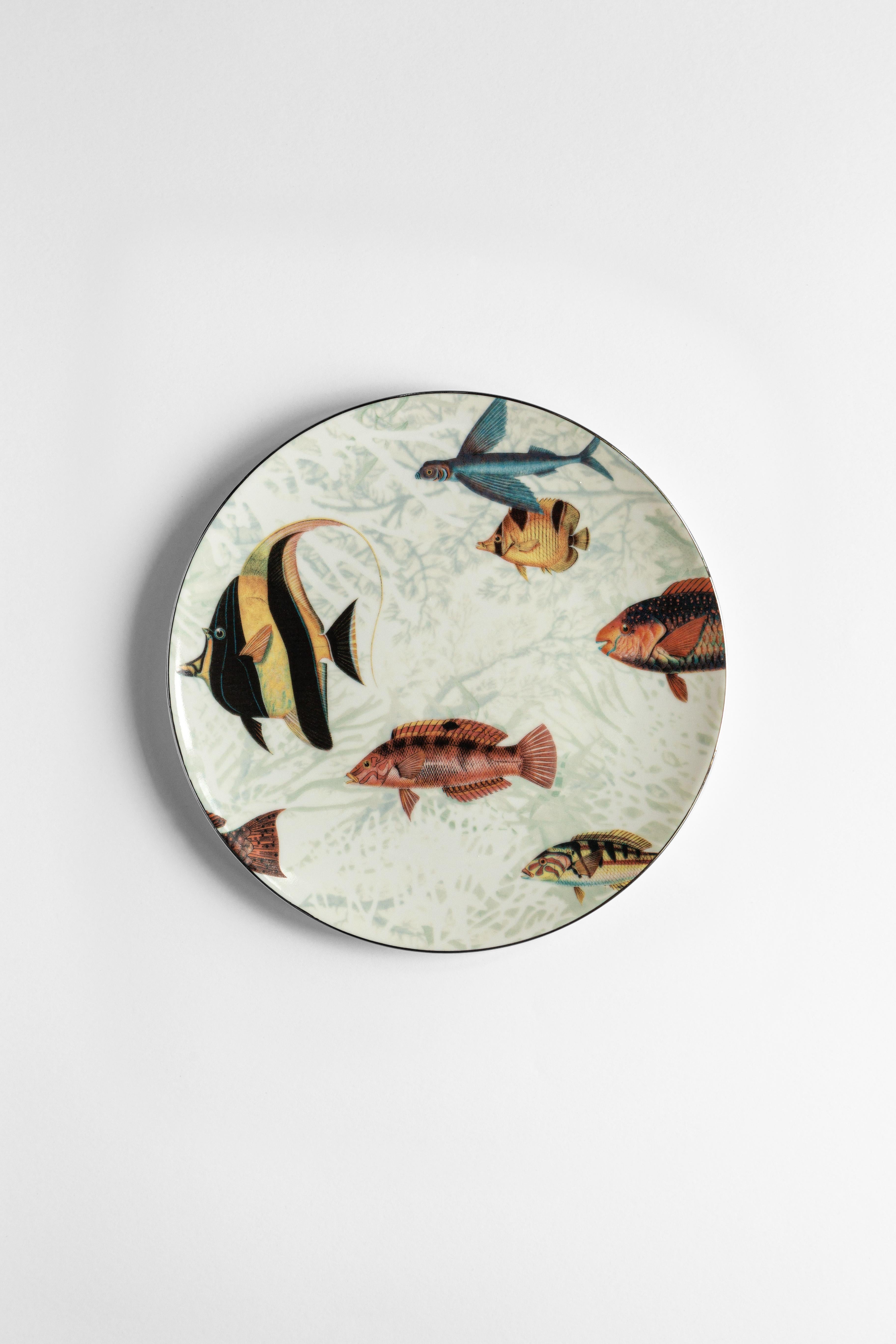 Amami, Six Contemporary Porcelain Dessert Plates with Decorative Design For Sale 1