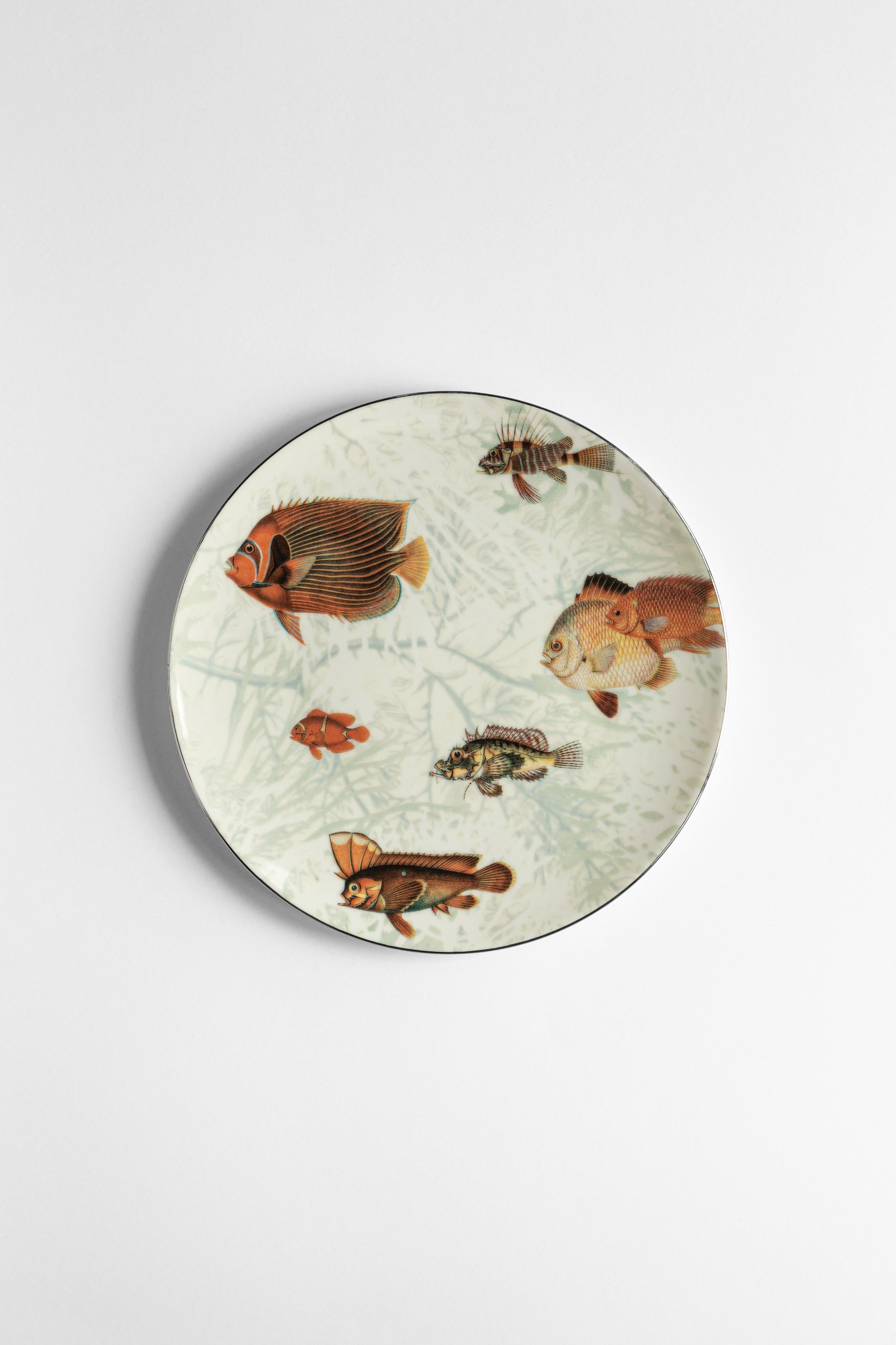 Amami, Six Contemporary Porcelain Dessert Plates with Decorative Design For Sale 3