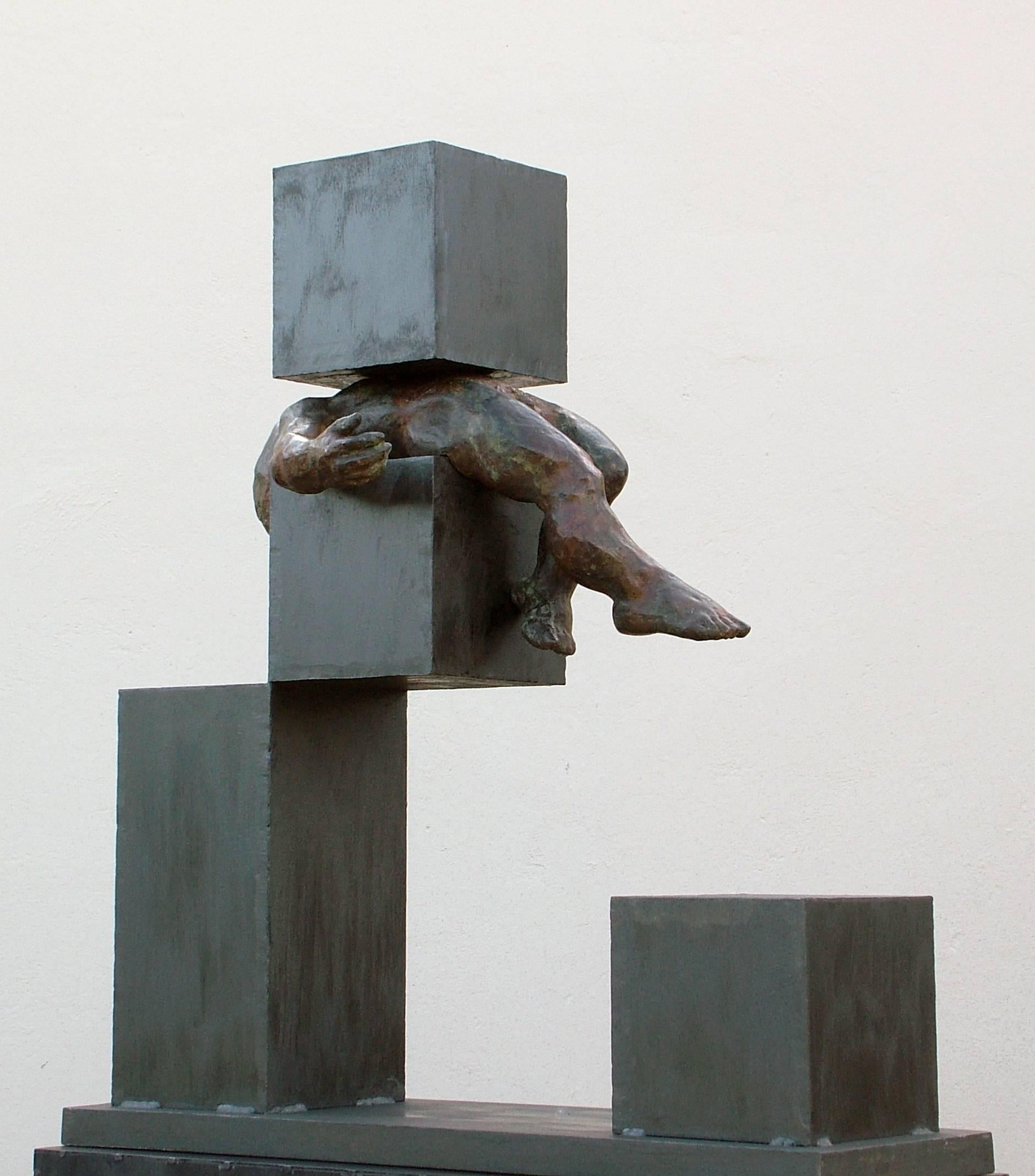 Amancio  Sculpture originale en bronze d'Icaro I en vente 1