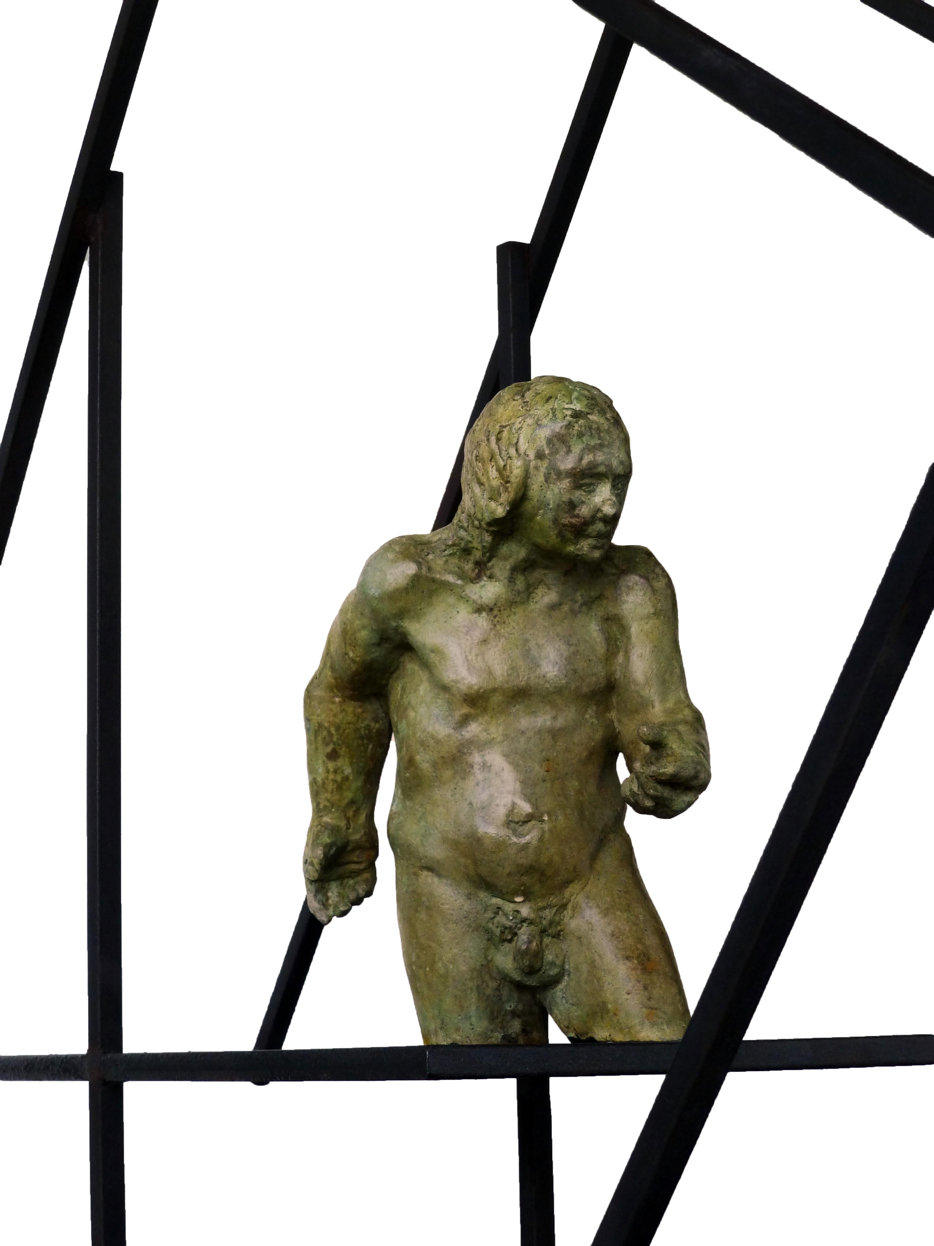 Amancio  Mann  El Lugar que habito III – Original-Skulptur aus Bronzeeisen.  im Angebot 3