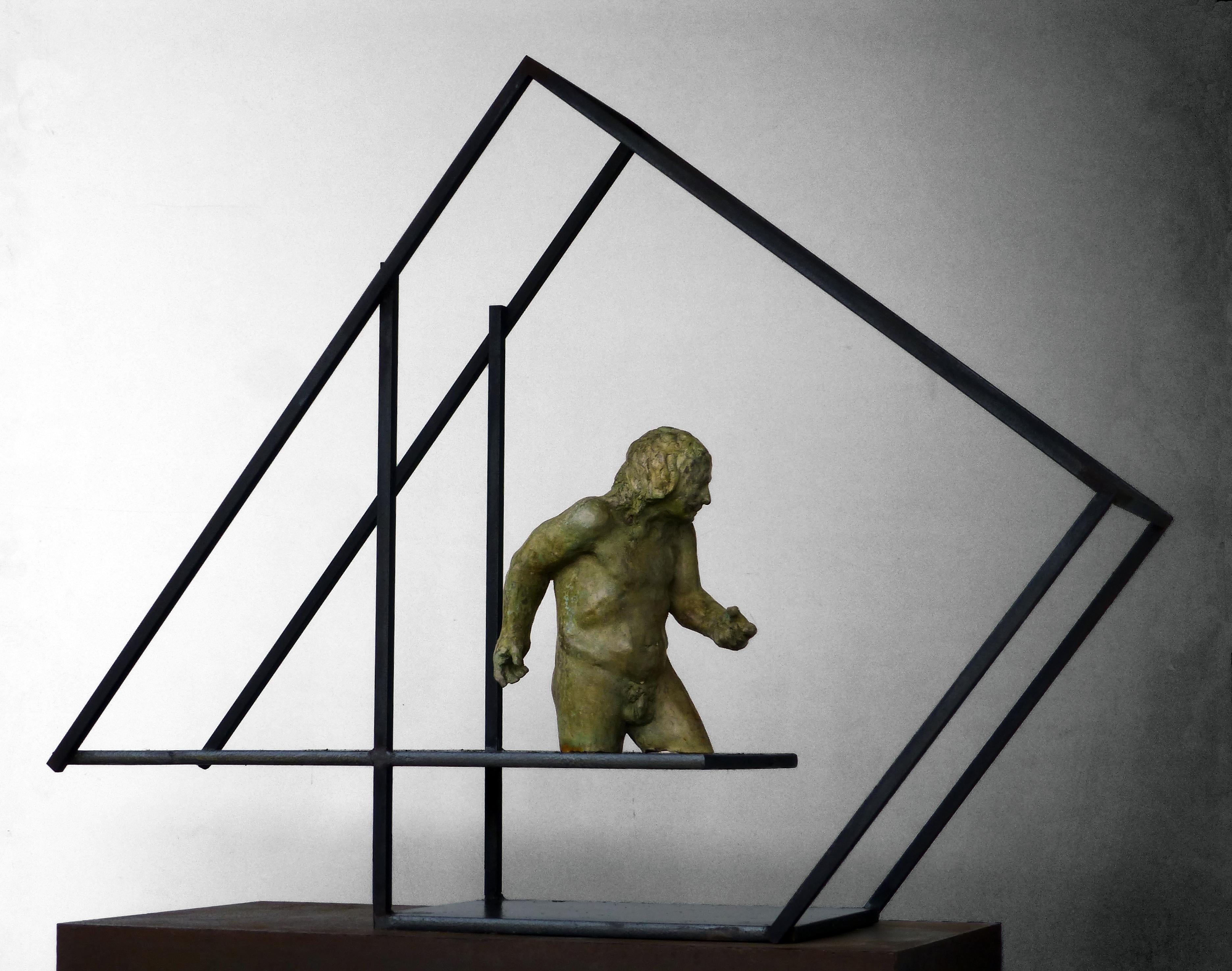 Amancio González Andrés Abstract Sculpture – Amancio  Mann  El Lugar que habito III – Original-Skulptur aus Bronzeeisen. 