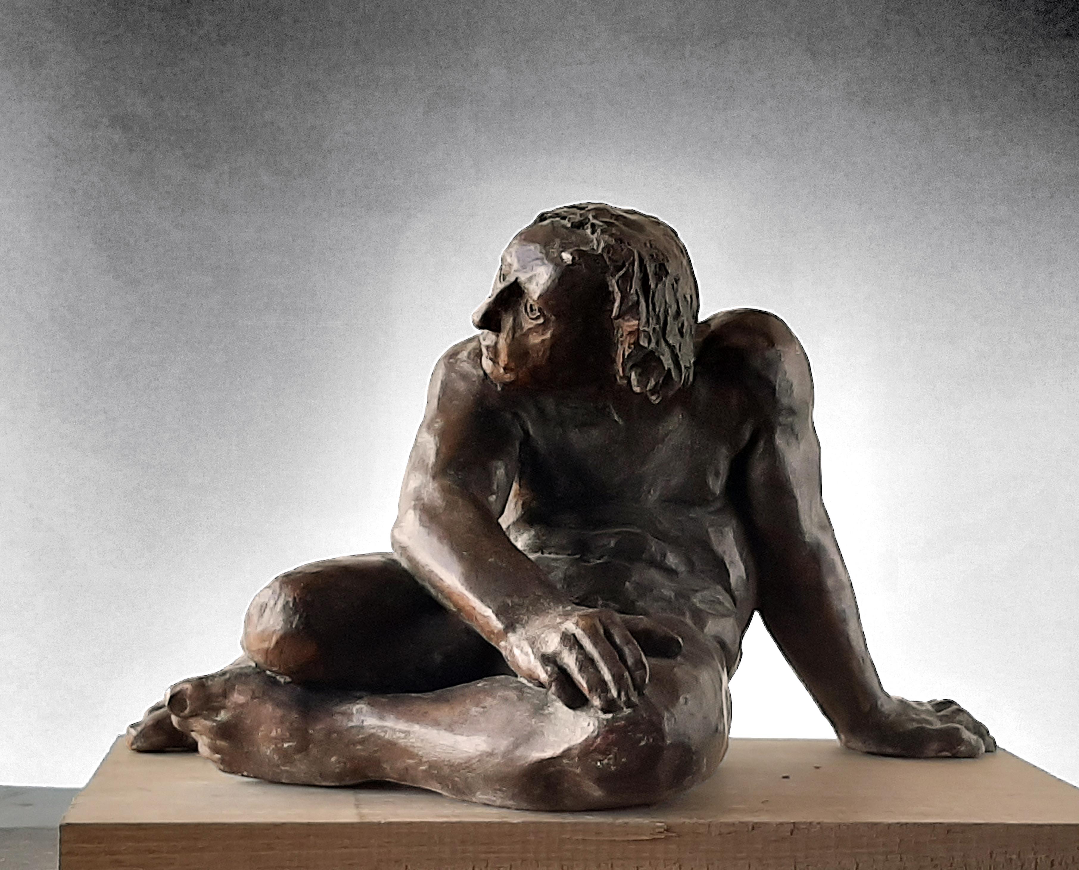 Amancio 18 hommes  Guerrero Herido  Sculpture en bronze d'origine en vente 2