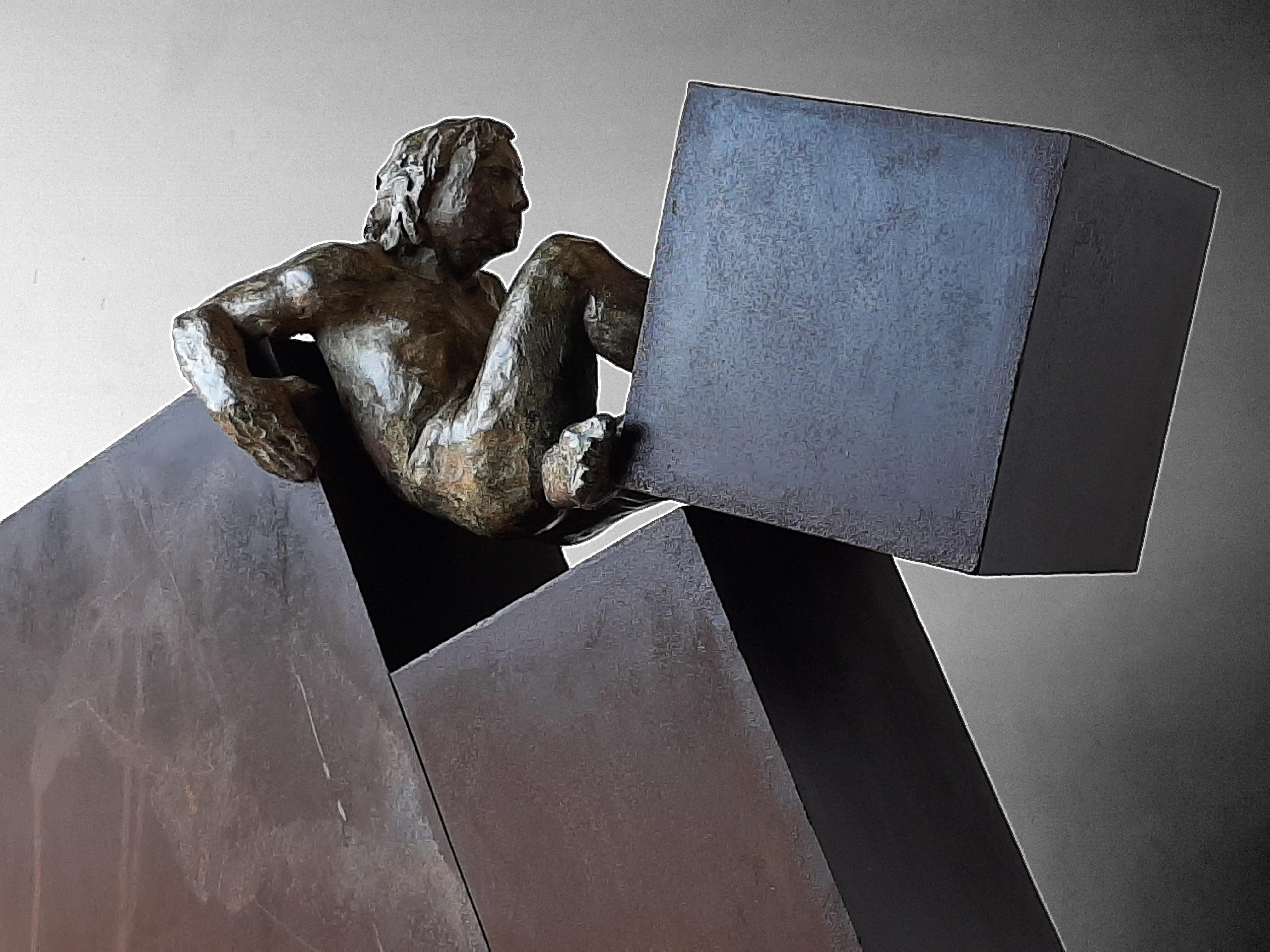 AMANCIO  Deconstruccion  III. original sculpture bronze iron - Gold Figurative Sculpture by Amancio Gonzalez Morera