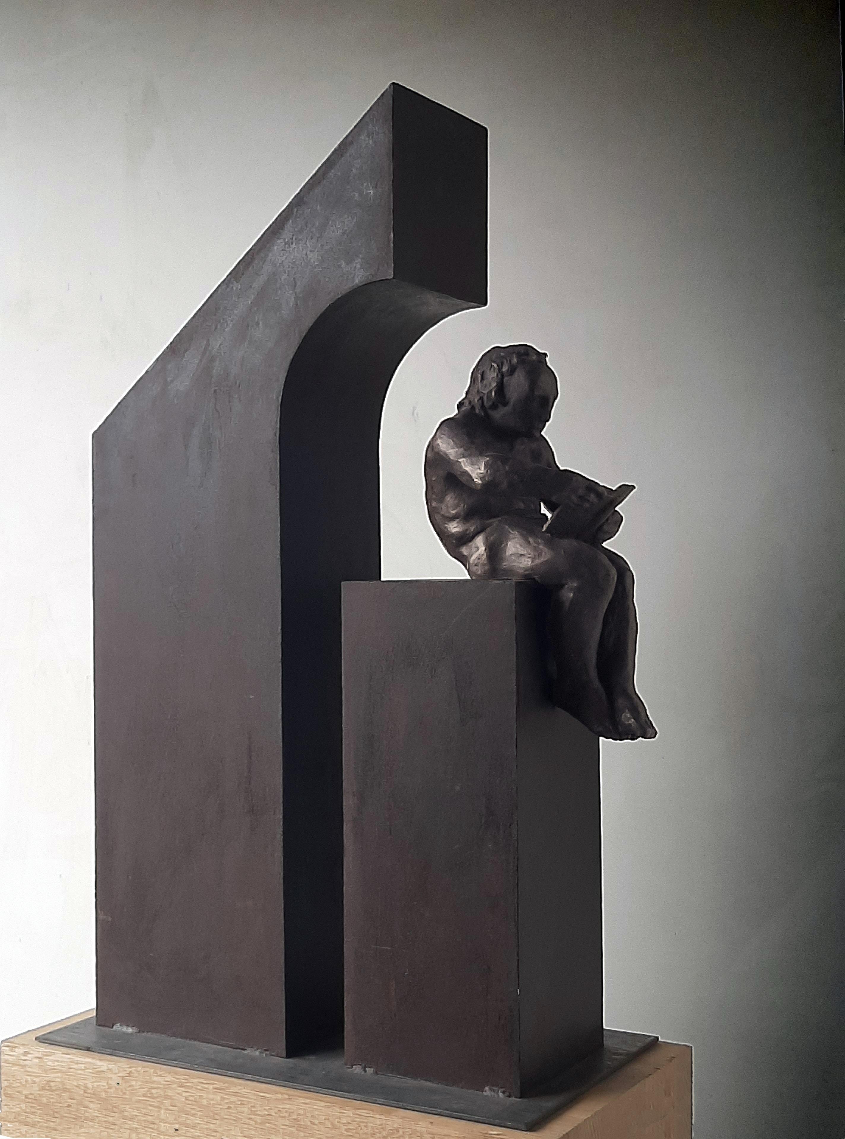 Amancio Gonzalez Morera Figurative Sculpture - Amancio. Man la casa II. original sculpture iron bronze