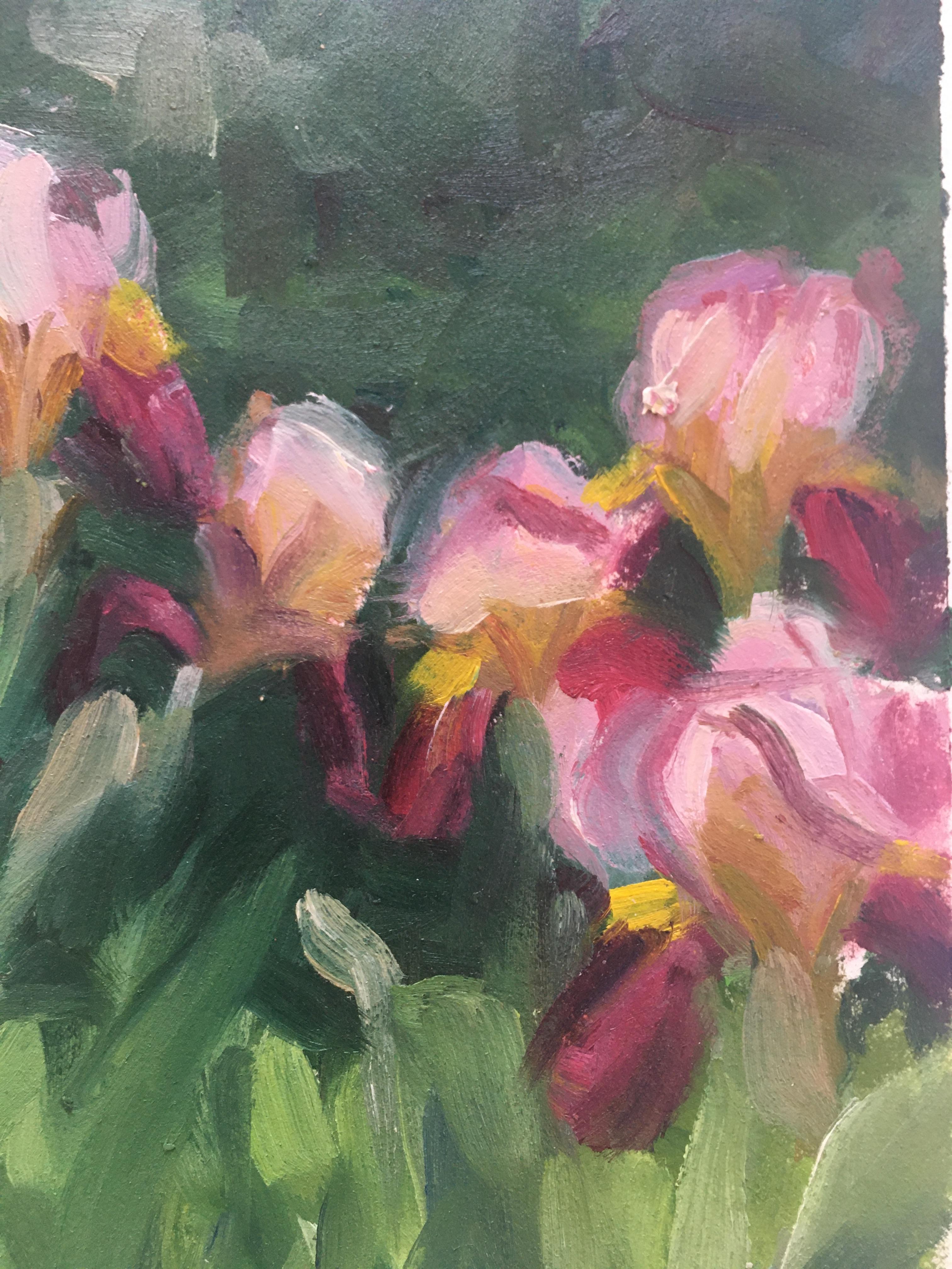 IRIS ROW - Stillleben-Gemälde von Blumen im Feld - Öl auf Bogen Ölpapier (Grau), Landscape Painting, von Amanda Joy Brown
