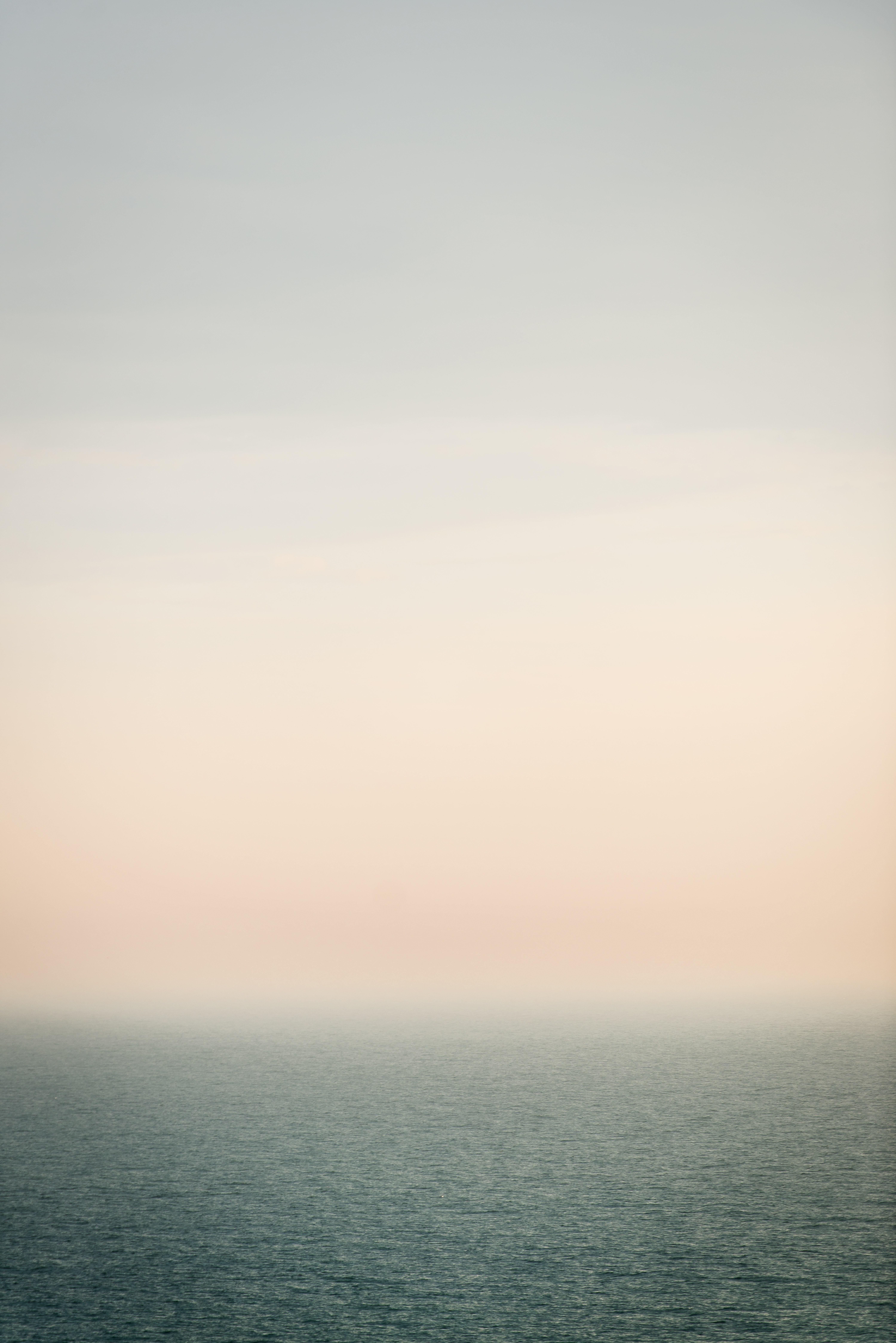 Amanda Lomax Abstract Print - Softish Sea