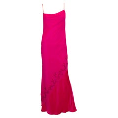 Abito in seta rosa della linea principale di Amanda Wakeley