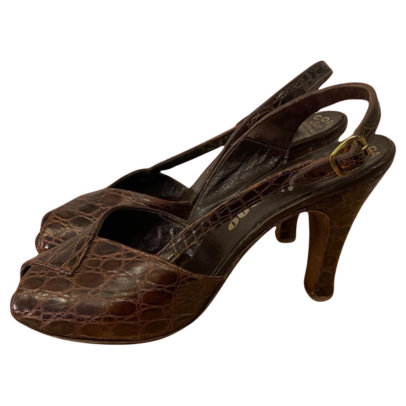 Talons aiguilles A'mano Brown, circa 1950 Bon état - En vente à Brooklyn, NY