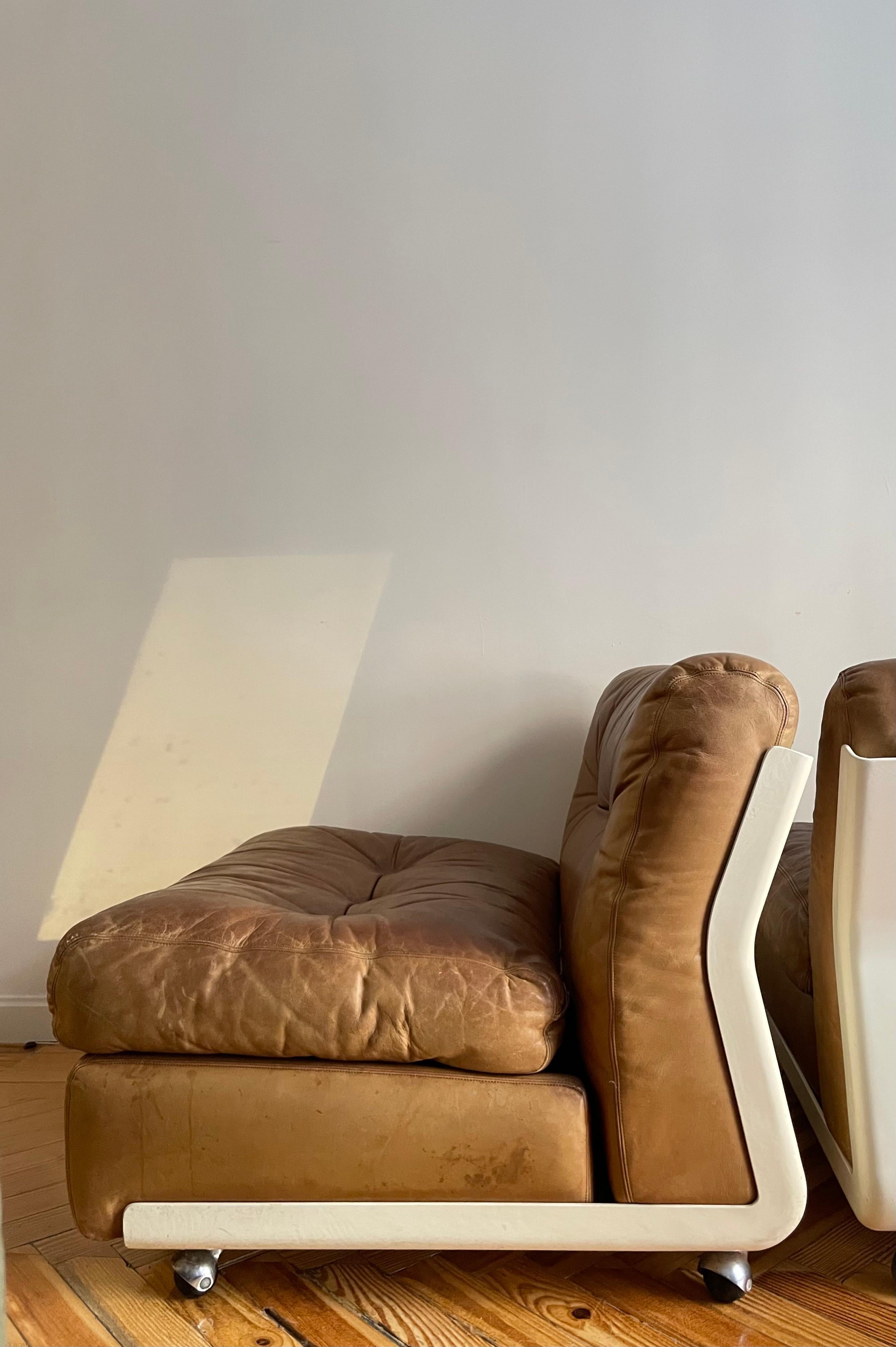 Leather Amanta armchair by Mario Bellini