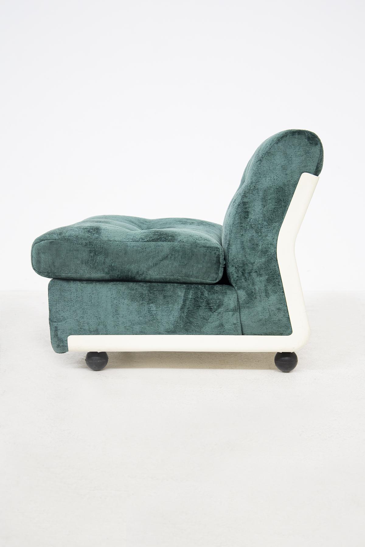 Amanta Armchairs by Mario Bellini for C&B in Green Velvet with Round Feet 3