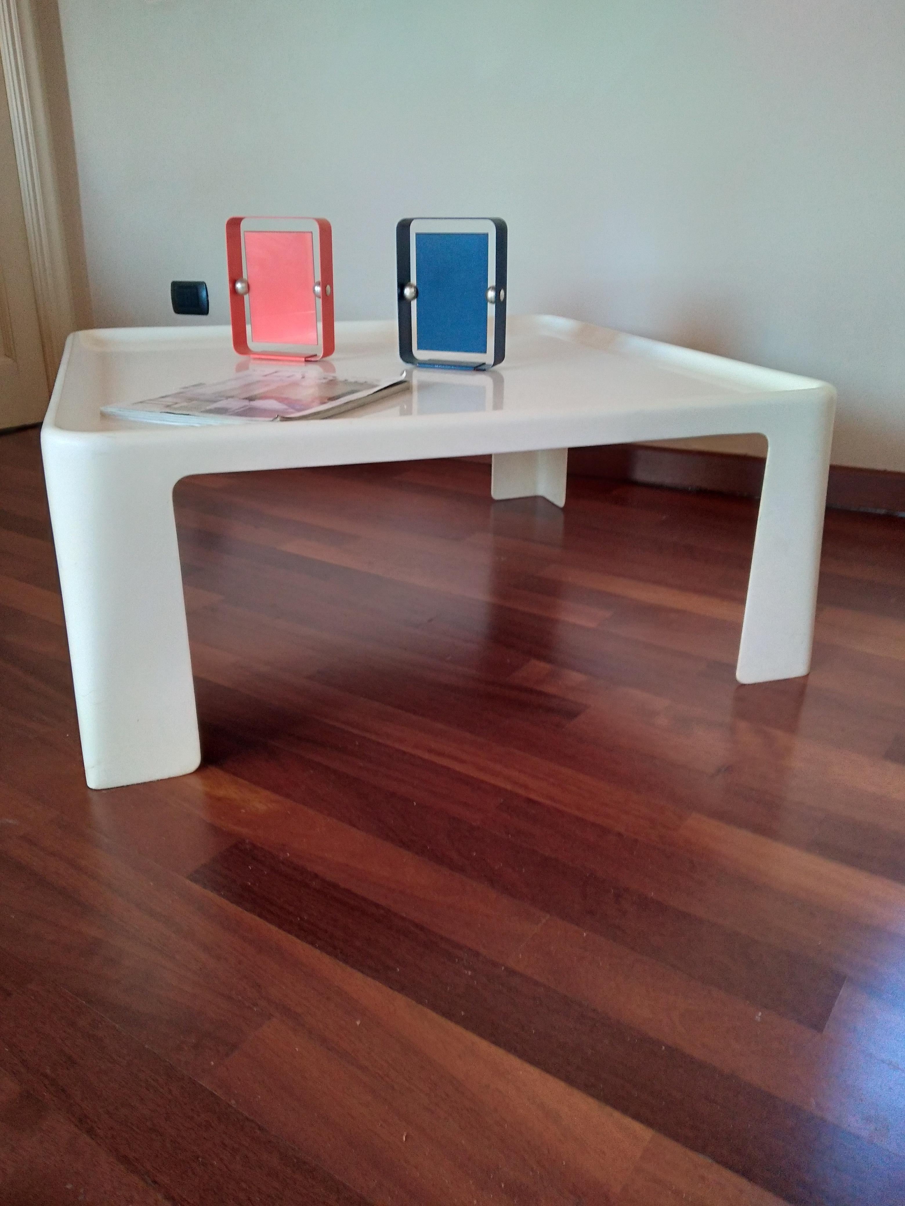 Amanta Cofee-Table by Mario Bellini from C&B For Sale 3