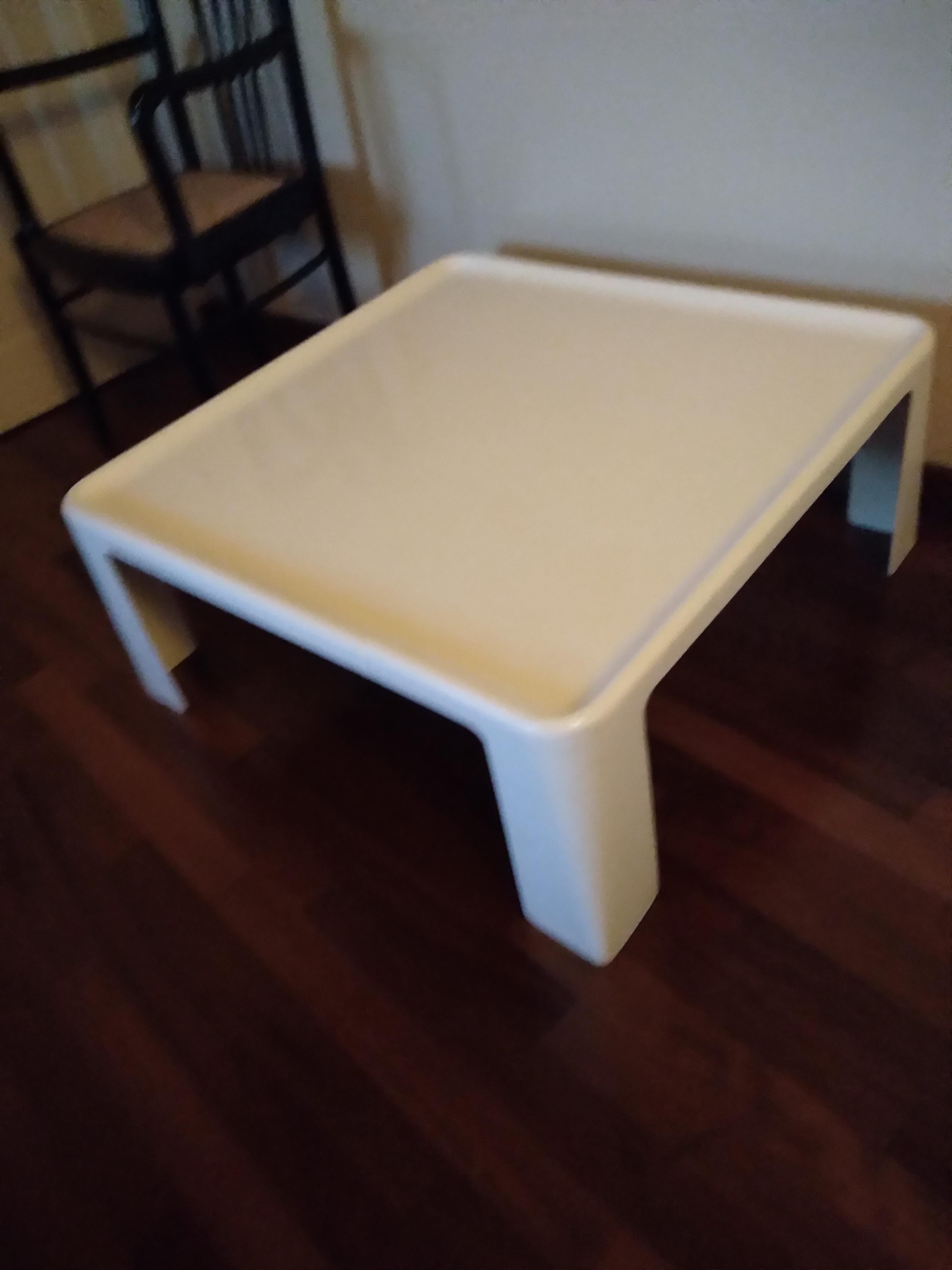 Amanta Cofee-Table by Mario Bellini from C&B In Good Condition For Sale In Lucca, IT