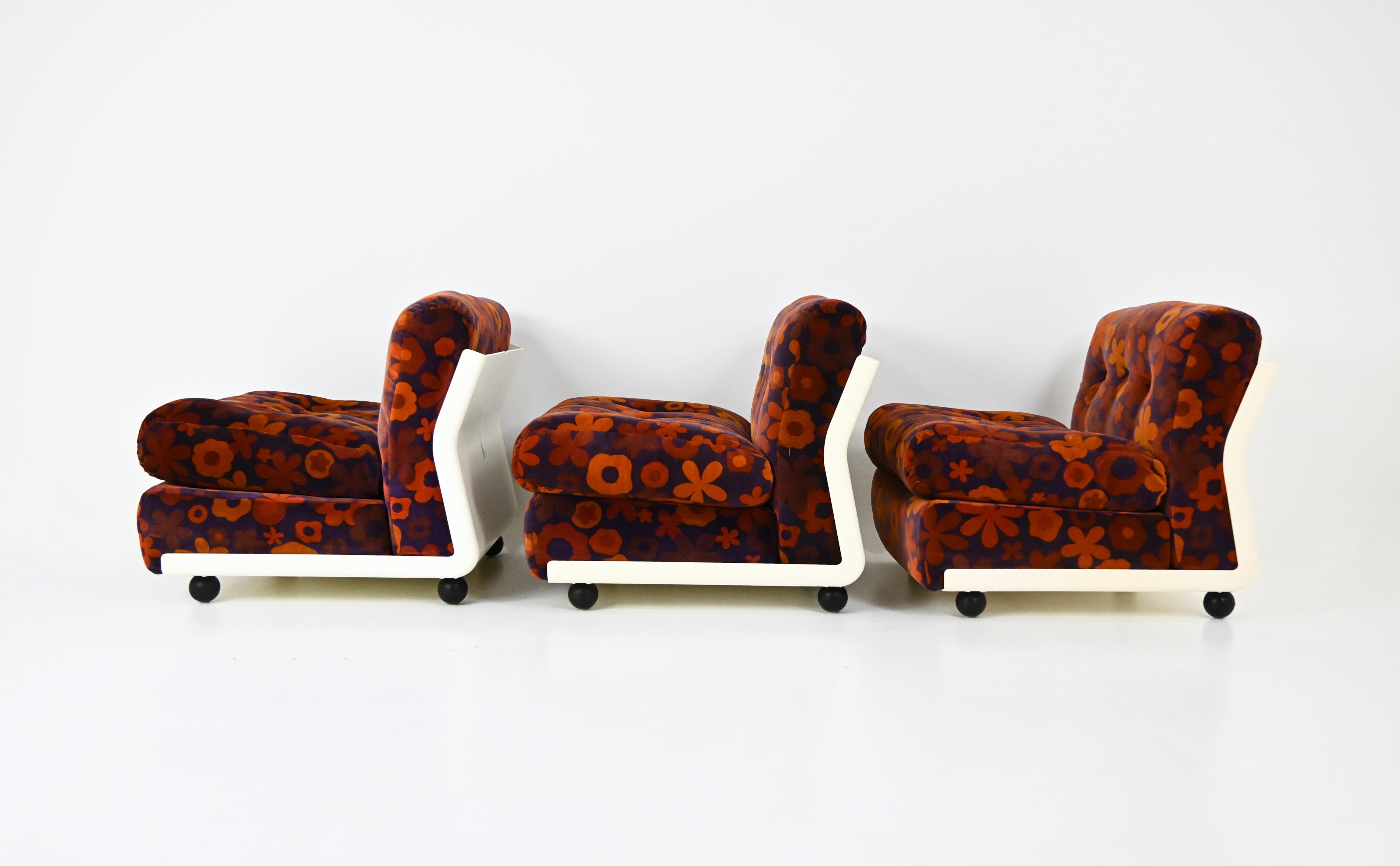 Mid-20th Century Amanta Lounge chairs by Mario Bellini for C&B Italia, 1960s, set of 3 For Sale
