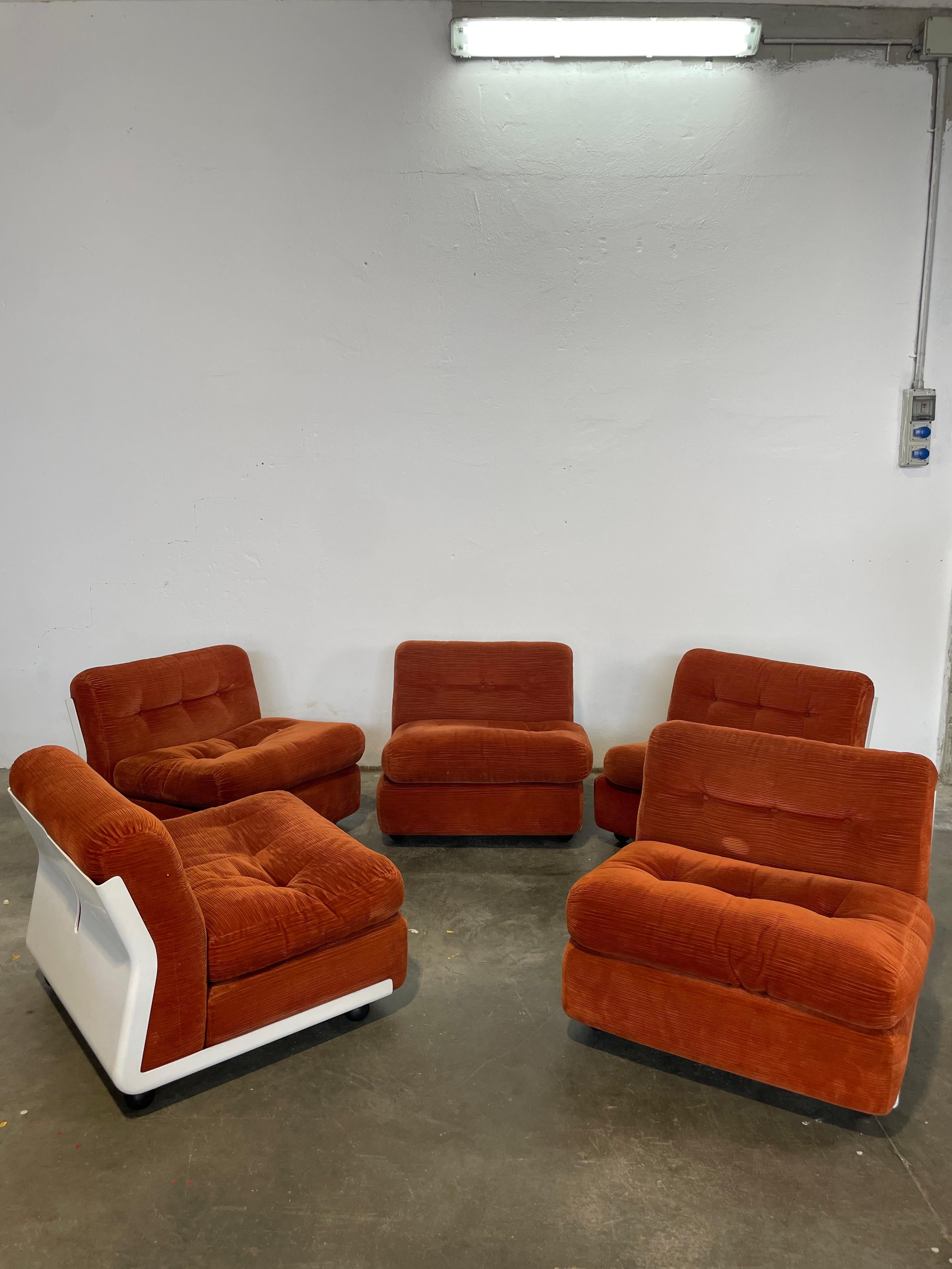 Amanta Mario Bellini per B&B 5 Poltroncine modulari in velluto (Italienisch) im Angebot