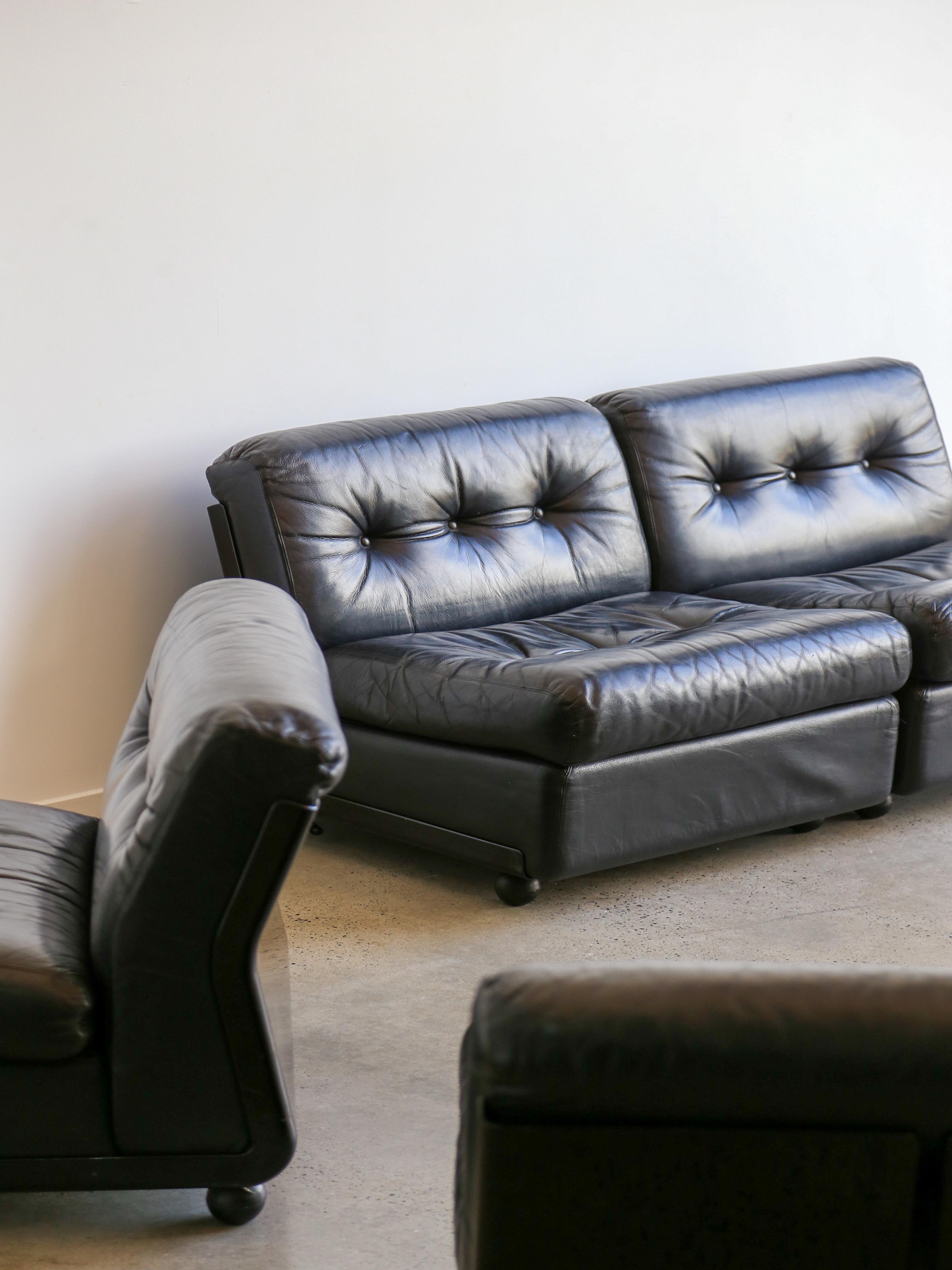 Amanta Modular Sofa in Black Leather Par Mario Bellini pour B&B Italia 1970 en vente 5