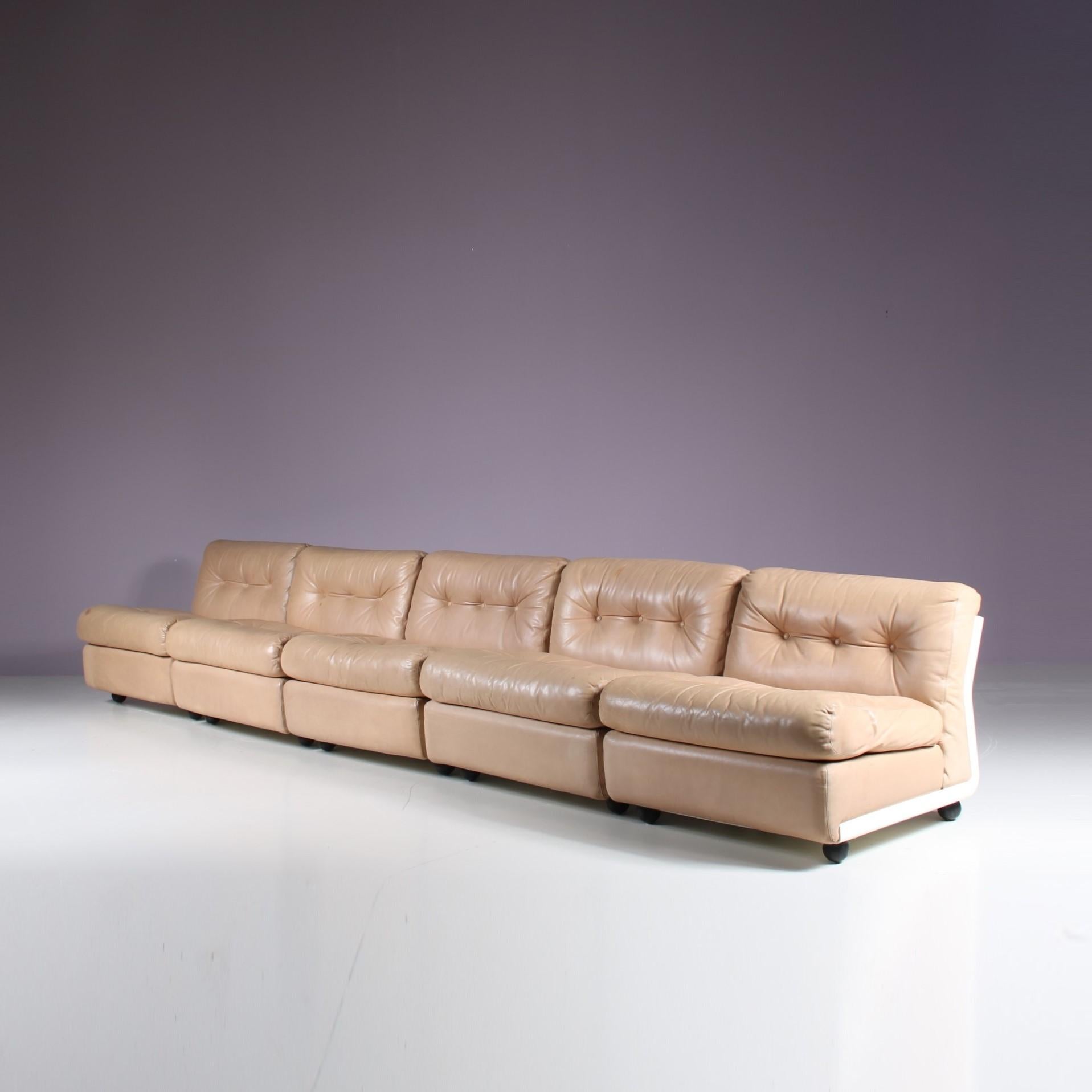 An outstanding 5 piece “Amanta” sectional sofa, designed by Mario Bellini and manufactured by C&B Italia around 1960.

This rare and beautiful piece contains five elements that can be organized to your personal preference. This makes this quality