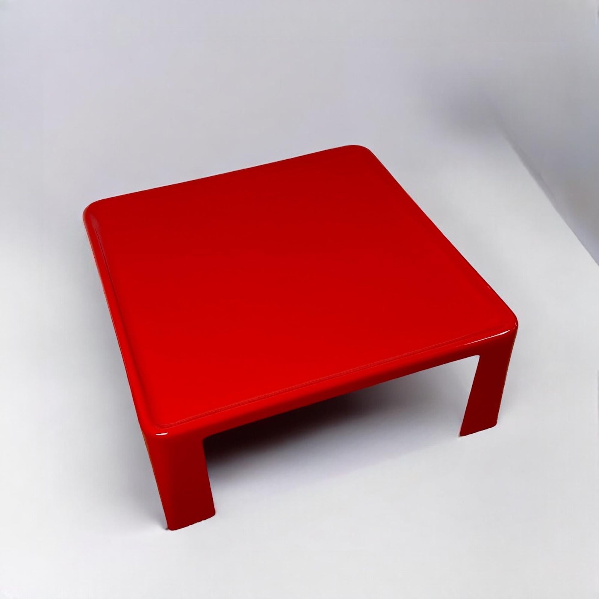 Amanta Table Mario Bellini for B&B Italia - Iconic 60s Design - Red Fiberglass In Good Condition In San Benedetto Del Tronto, IT