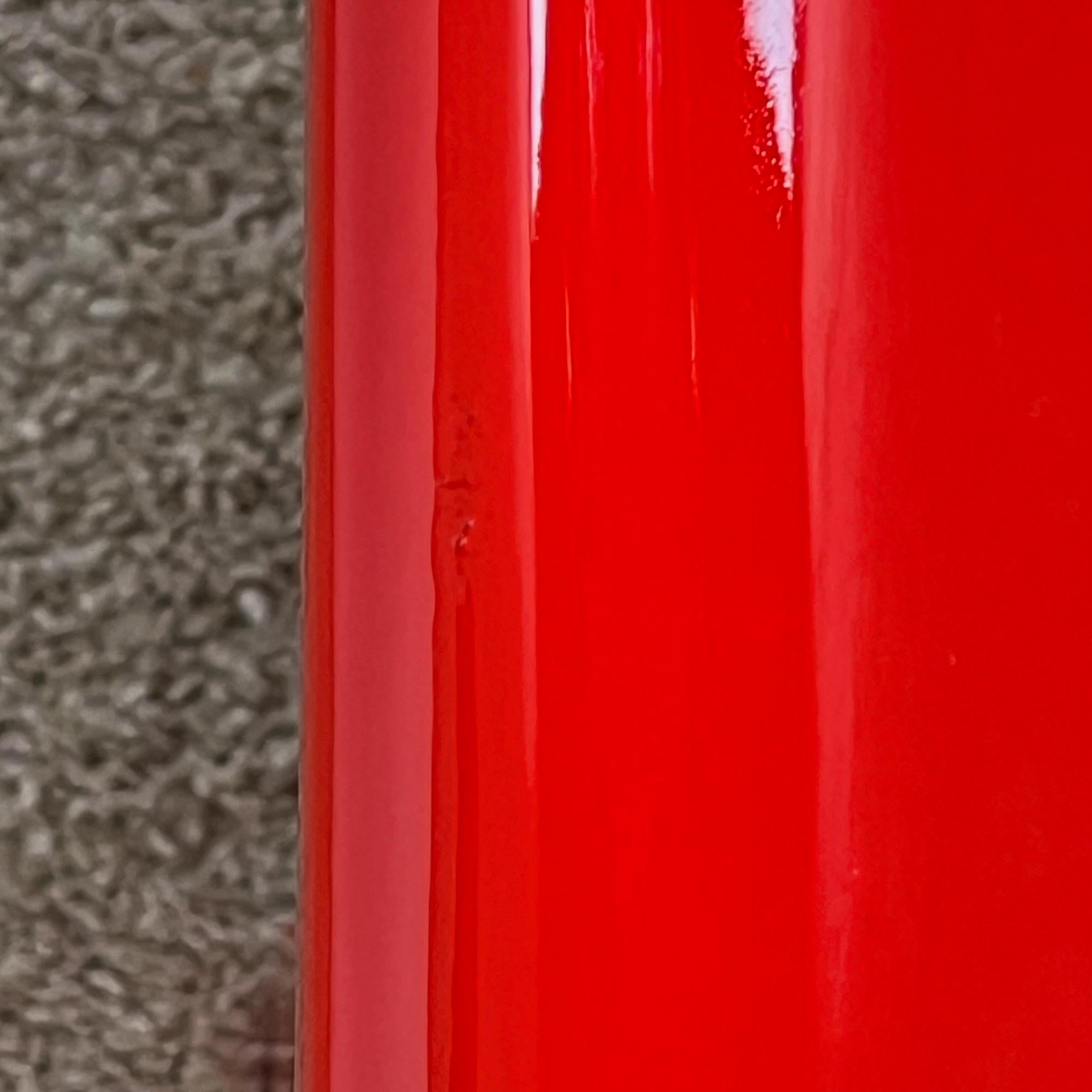 Amanta Table Mario Bellini for B&B Italia - Iconic 60s Design - Red Fiberglass 2