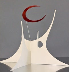 White Mastodonte Under Red Moon (Abstract Sculpture)