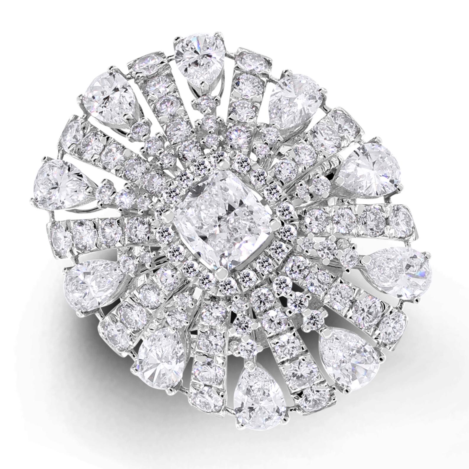 Contemporaneo Anello Amayra Radiance Diamond (9,80 carati di diamanti) in oro bianco in vendita