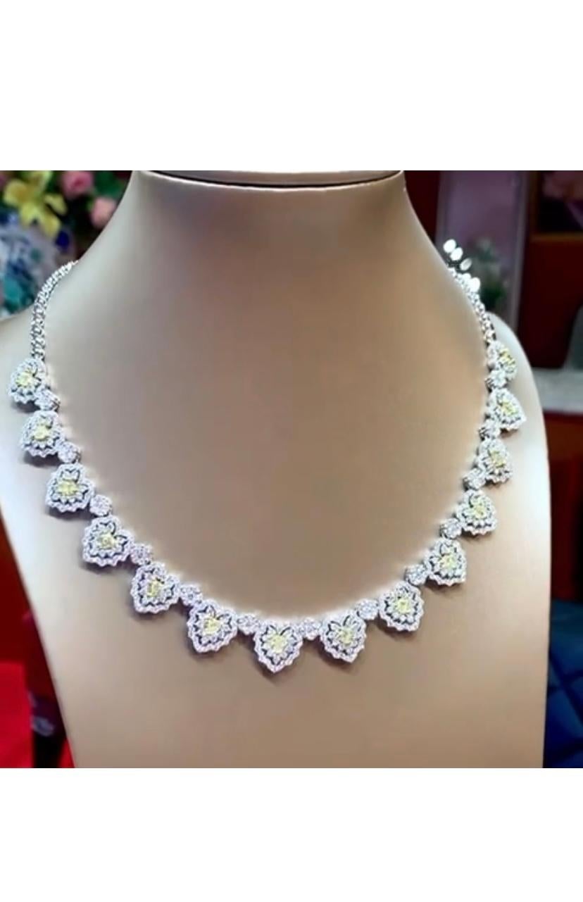 Heart Cut Certified 14.60 Carats Diamonds 18K Gold Necklace For Sale