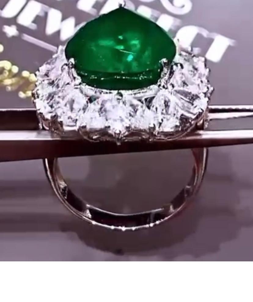 Taille poire AIG Certified 12.31 Ct Zambian Emerald Diamonds 3.74 Ct 18K Gold Ring  en vente