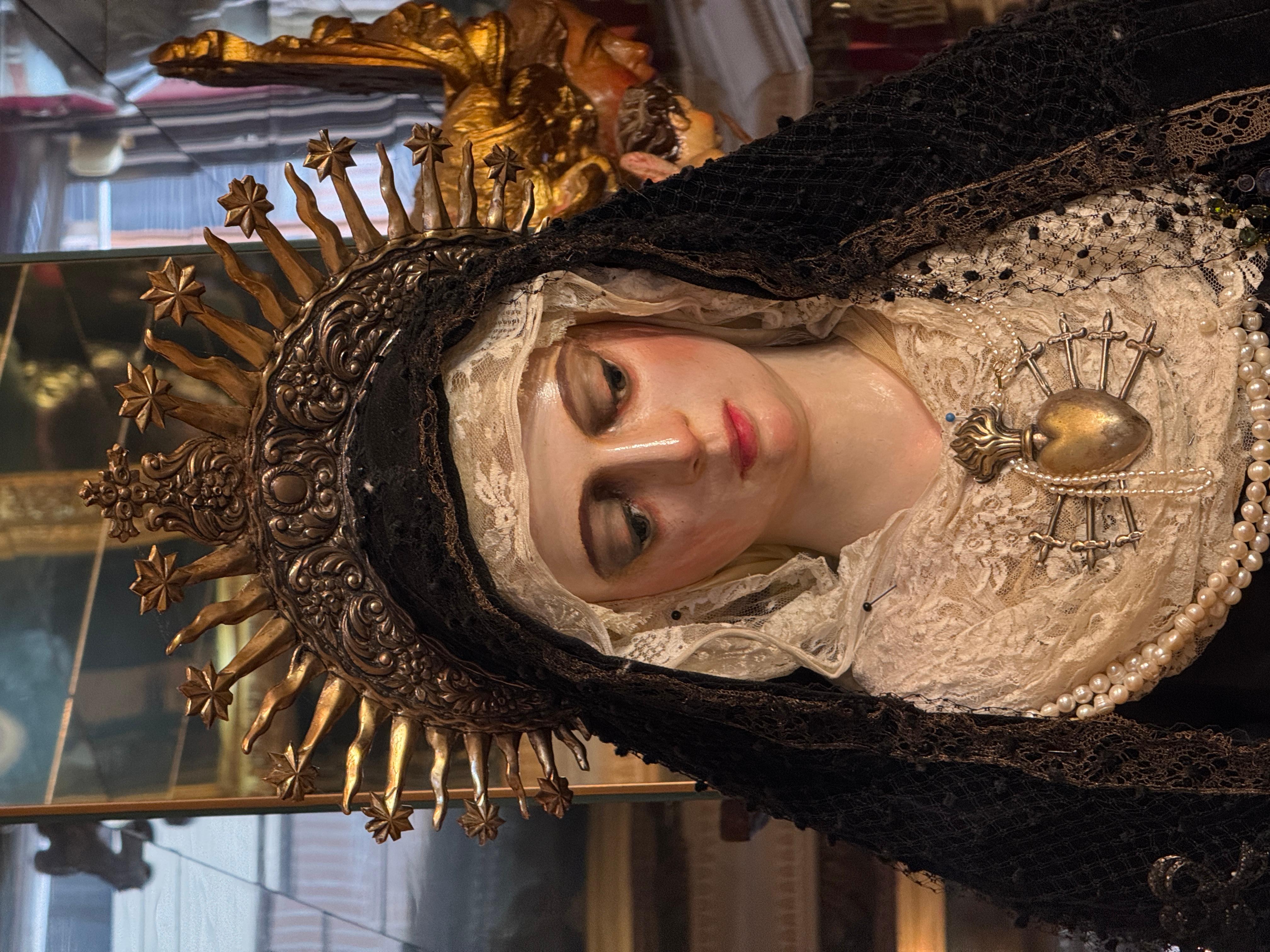 Spanish Amazing 16th Cent. Castilian Virgin of Sorrows with an 18th-century Silver Crown For Sale