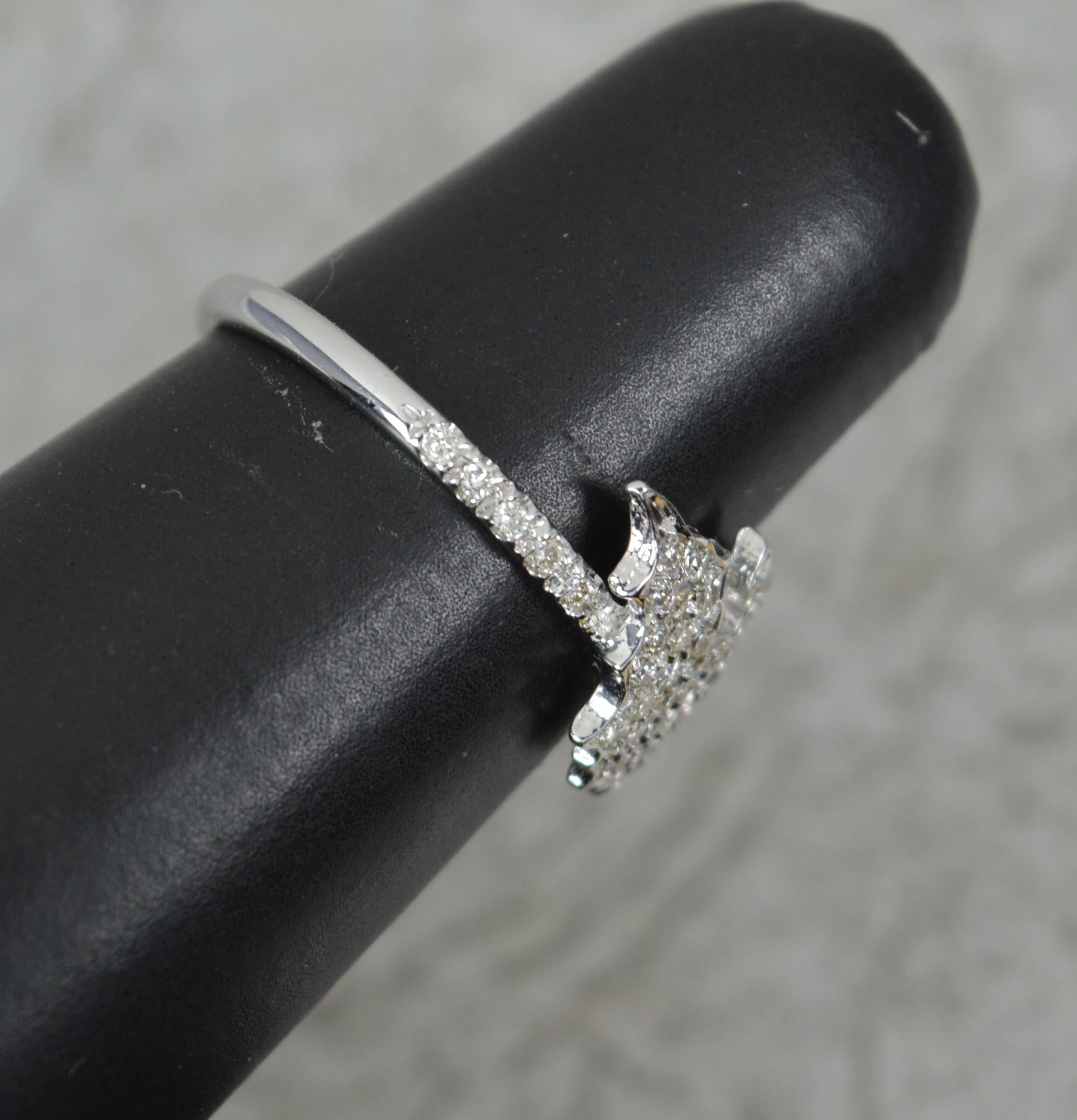 Amazing 18 Carat White Gold and Vs Diamond Bat Shaped Cluster Ring For Sale 2