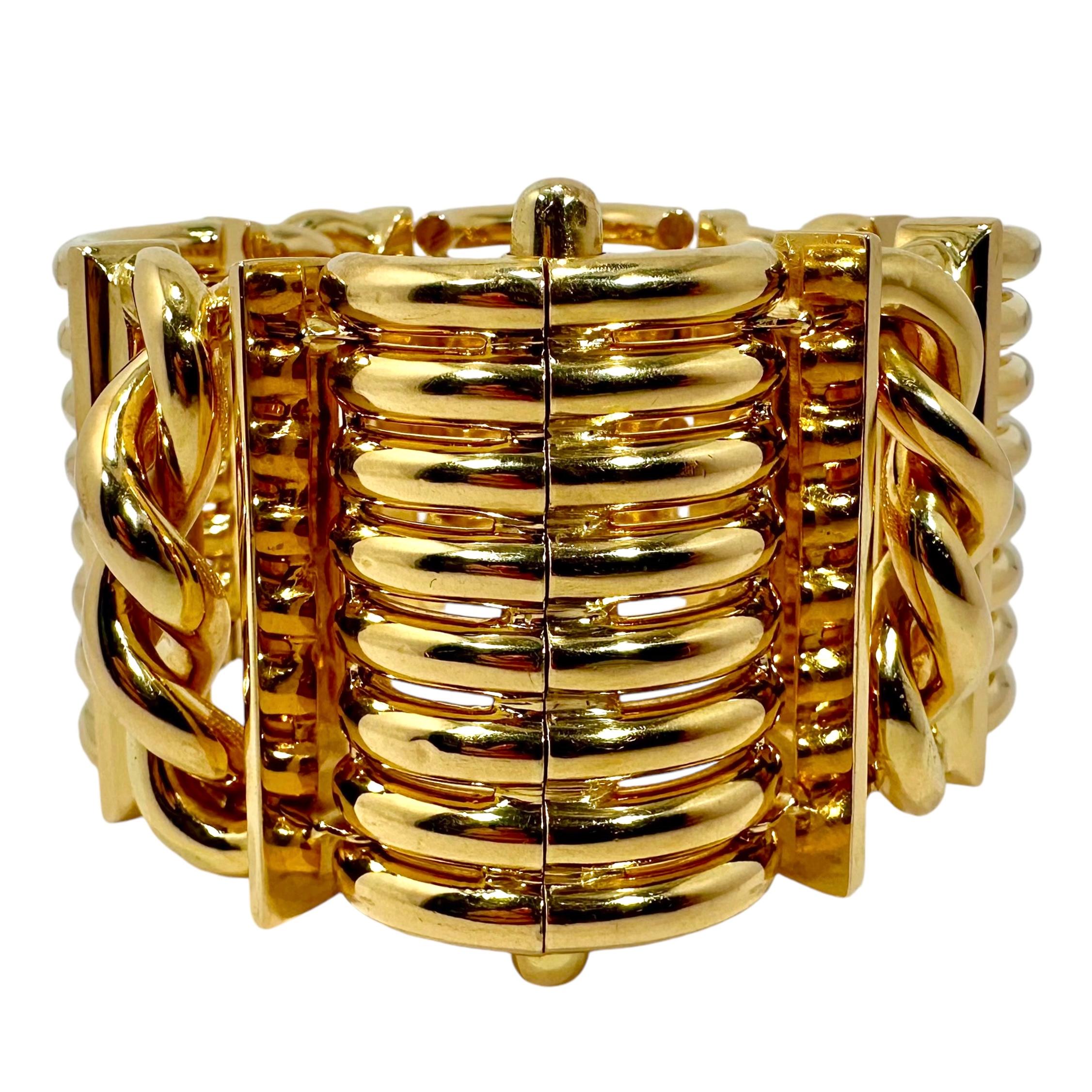 Magnifique or jaune 18 carats, période rétro 1  Bracelet de 1/2 pouces de large Bon état - En vente à Palm Beach, FL