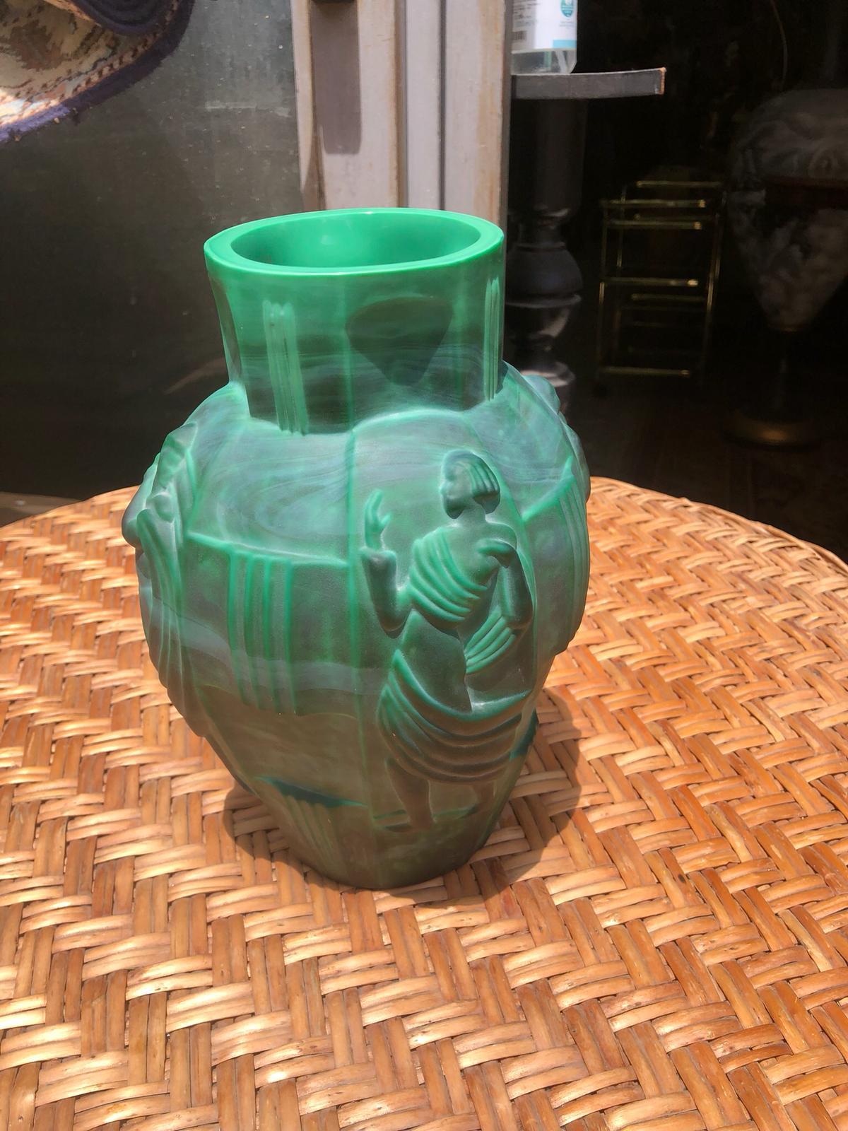 Amazing 1940, Art Deco Czech Green Glass  Vase, Decorated with Female Figures In Excellent Condition In Catania, IT
