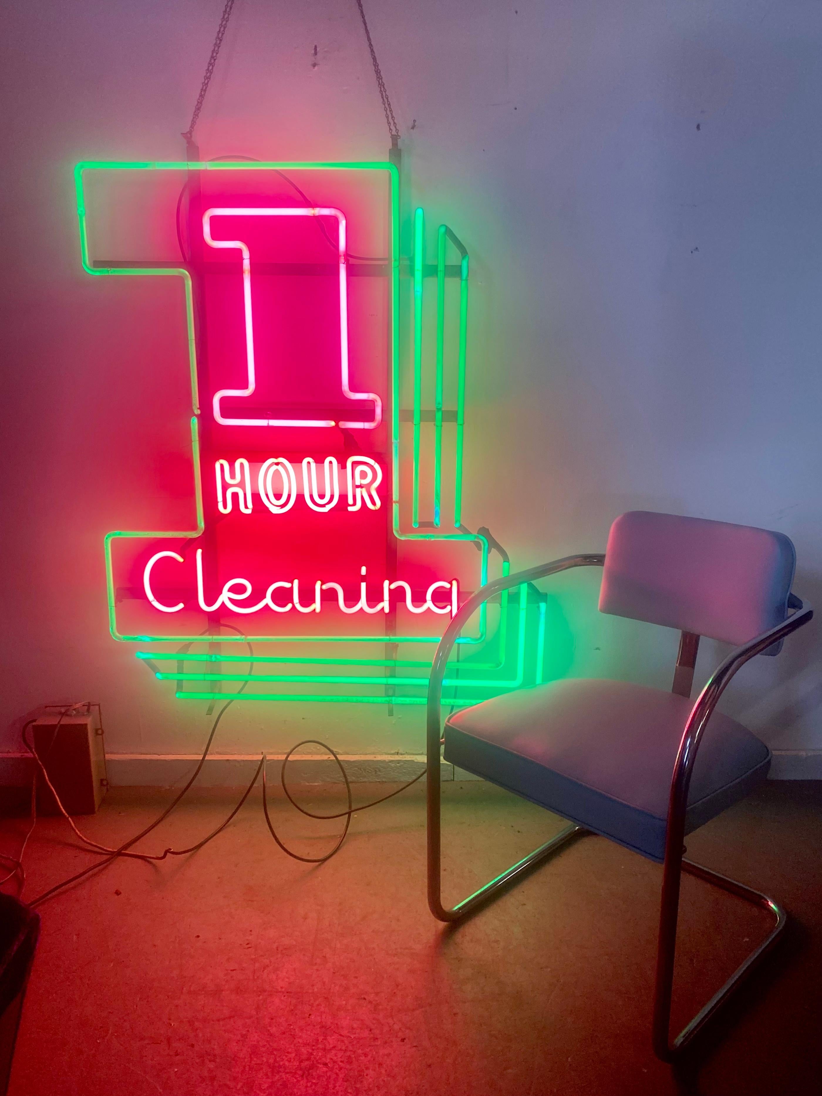 Mid-Century Modern Magnifique enseigne non  1 Hour Cleaners  moderniste/Art dco des annes 40  50 en vente