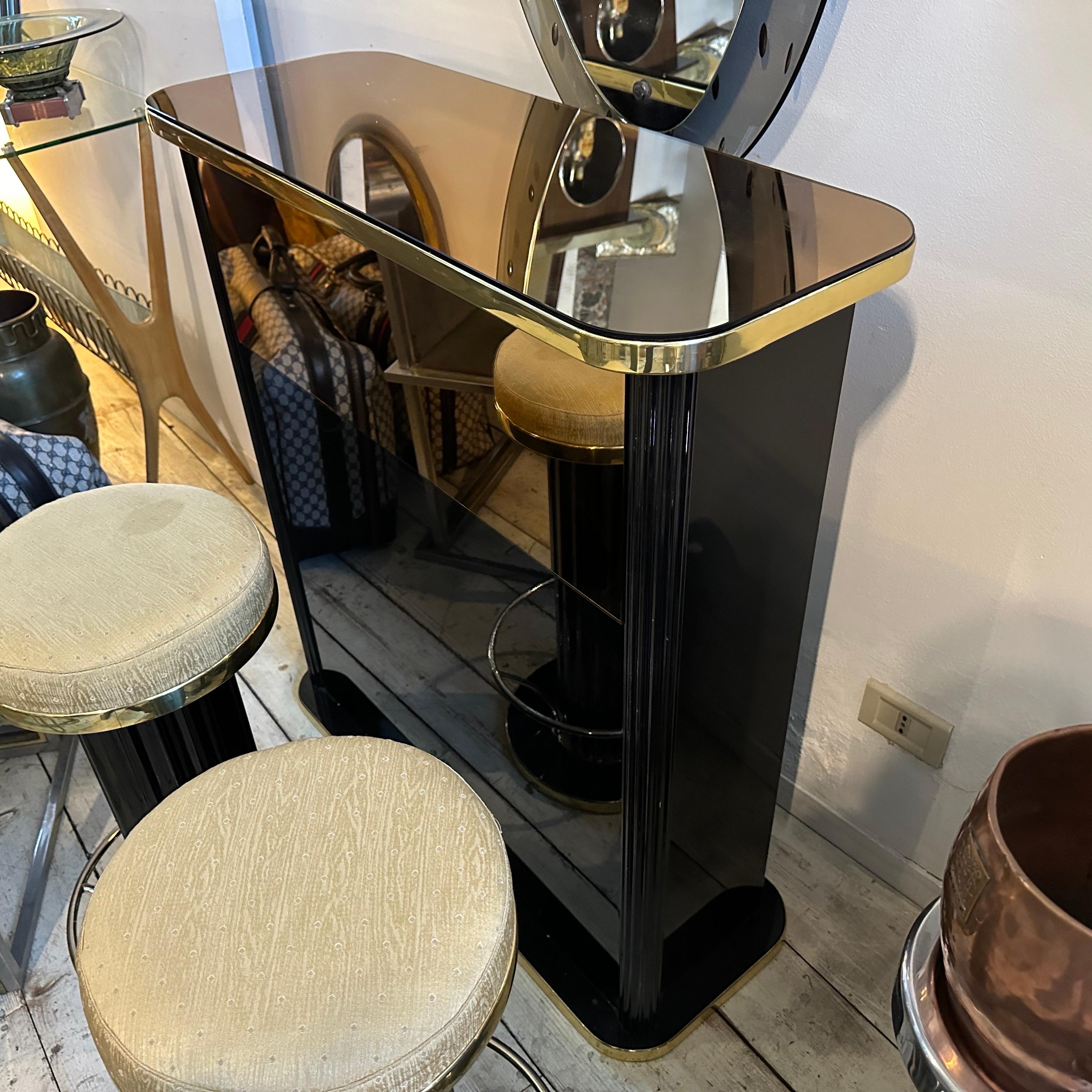 Amazing 1960s Mid-Century Modern Italian Bar Cabinet and Stools 5