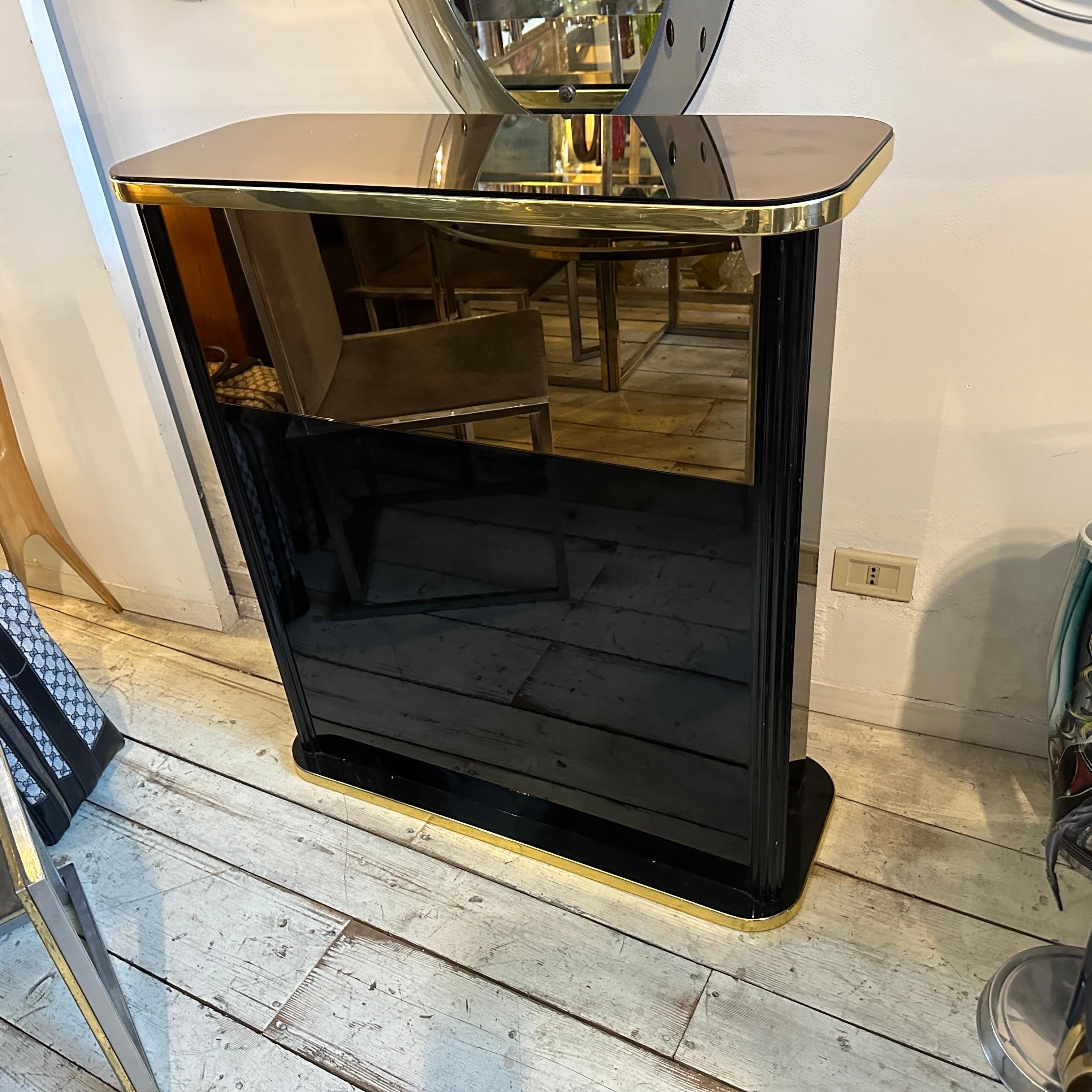 Amazing 1960s Mid-Century Modern Italian Bar Cabinet and Stools 6