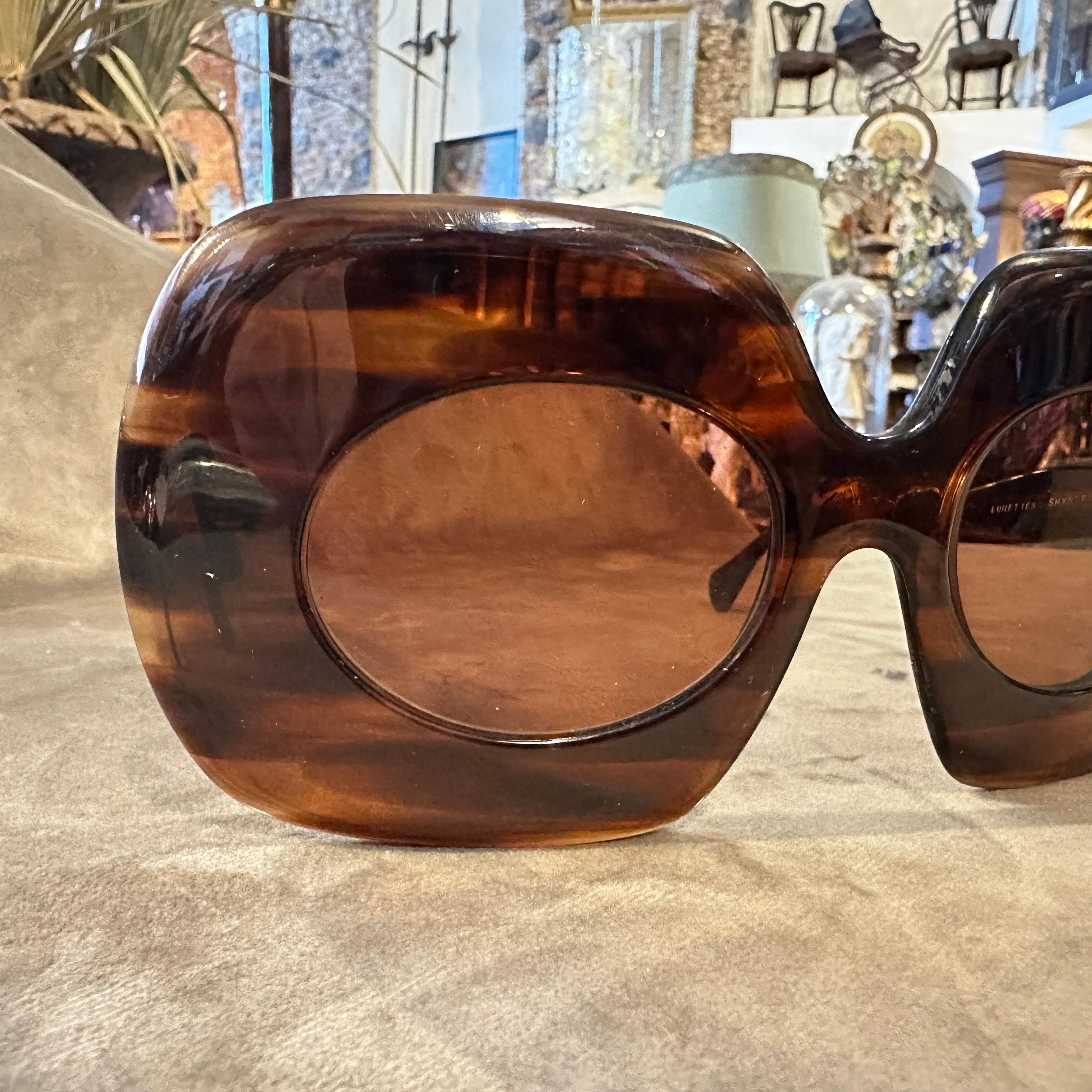 Amazing 1960s Oversized Tortoiseshell French Sunglasses by Shysseidon For Sale 3