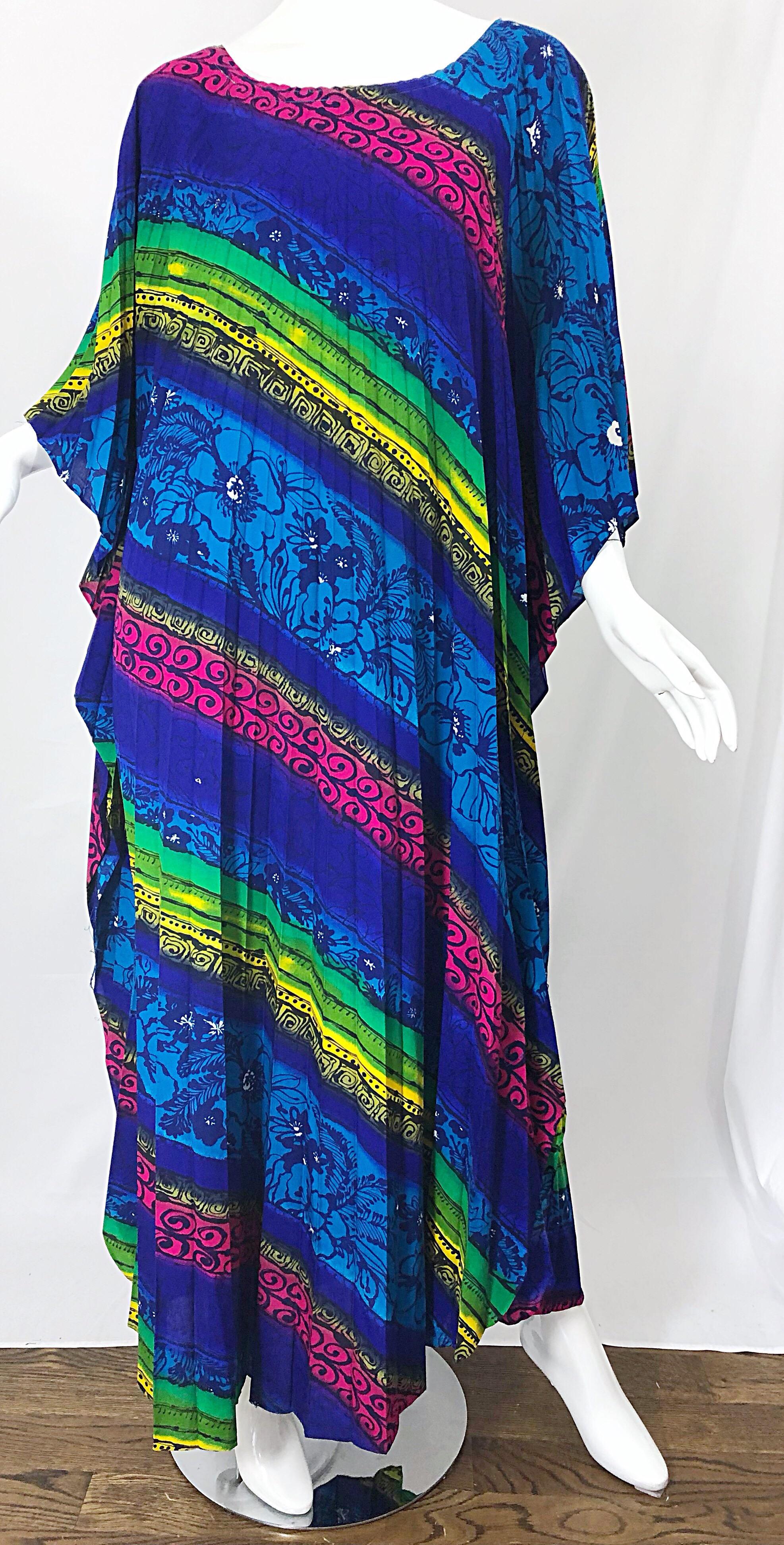 Amazing 1970s Brightly Colored Flower Pleated Vintage 70s Caftan Maxi Dres For Sale 1