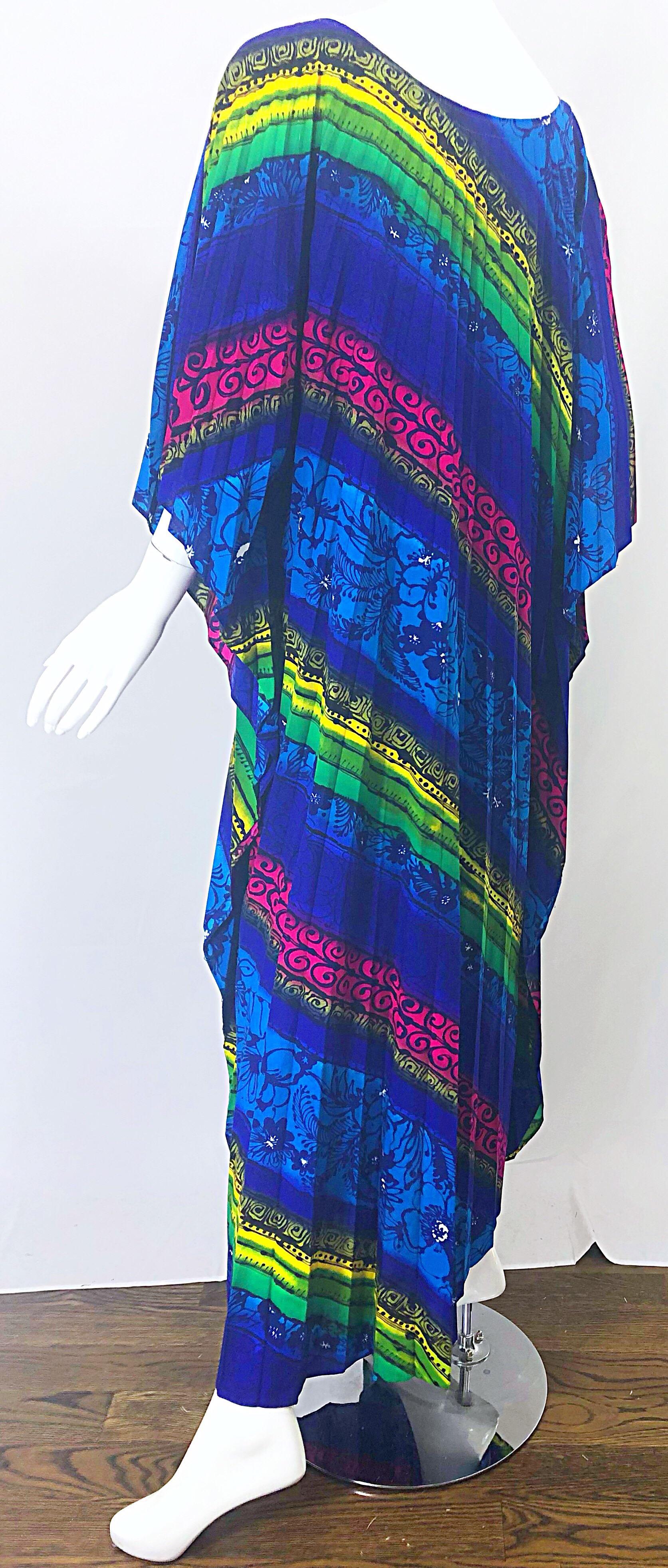 Amazing 1970s Brightly Colored Flower Pleated Vintage 70s Caftan Maxi Dres For Sale 3
