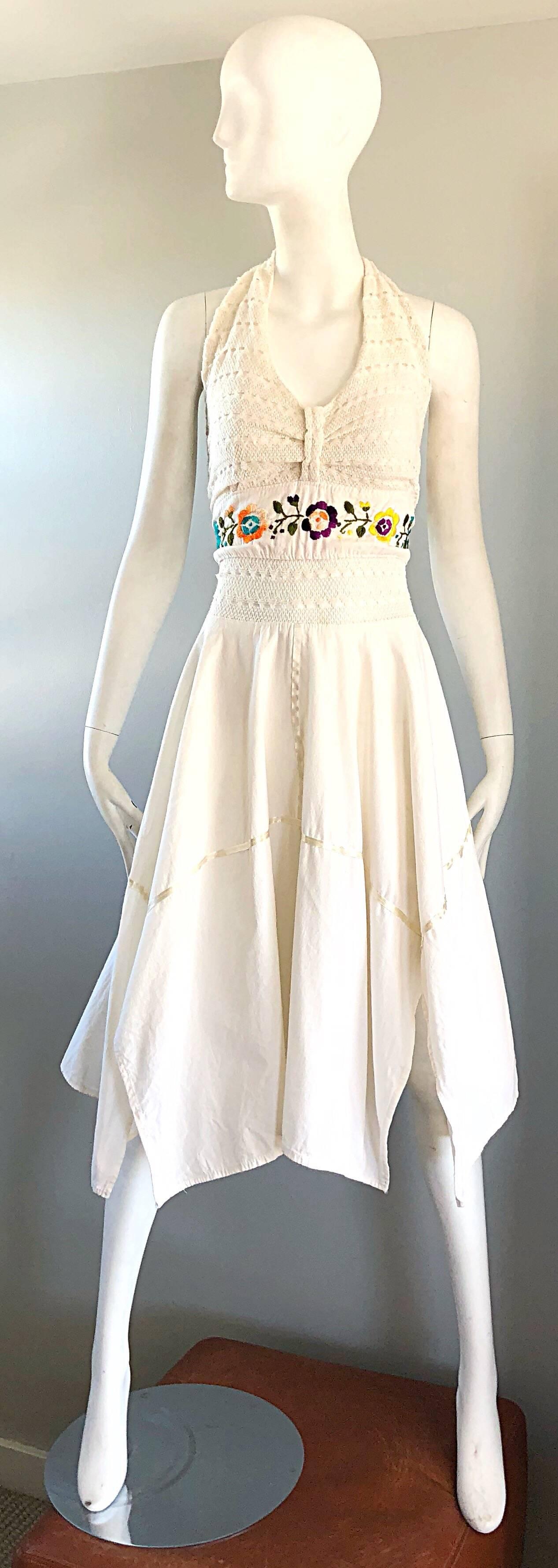 Amazing 1970s Ivory Cotton Embroidered Handkerchief Hem Vintage 70s Halter Dress 5