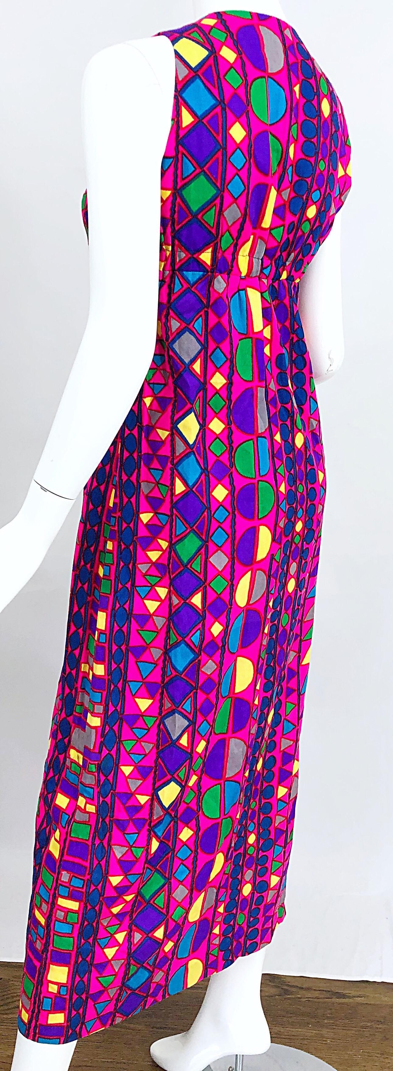 Amazing 1970s Joseph Magnin Vibrant Colorful Abstract Mosaic Vest 70s Maxi Dress For Sale 2