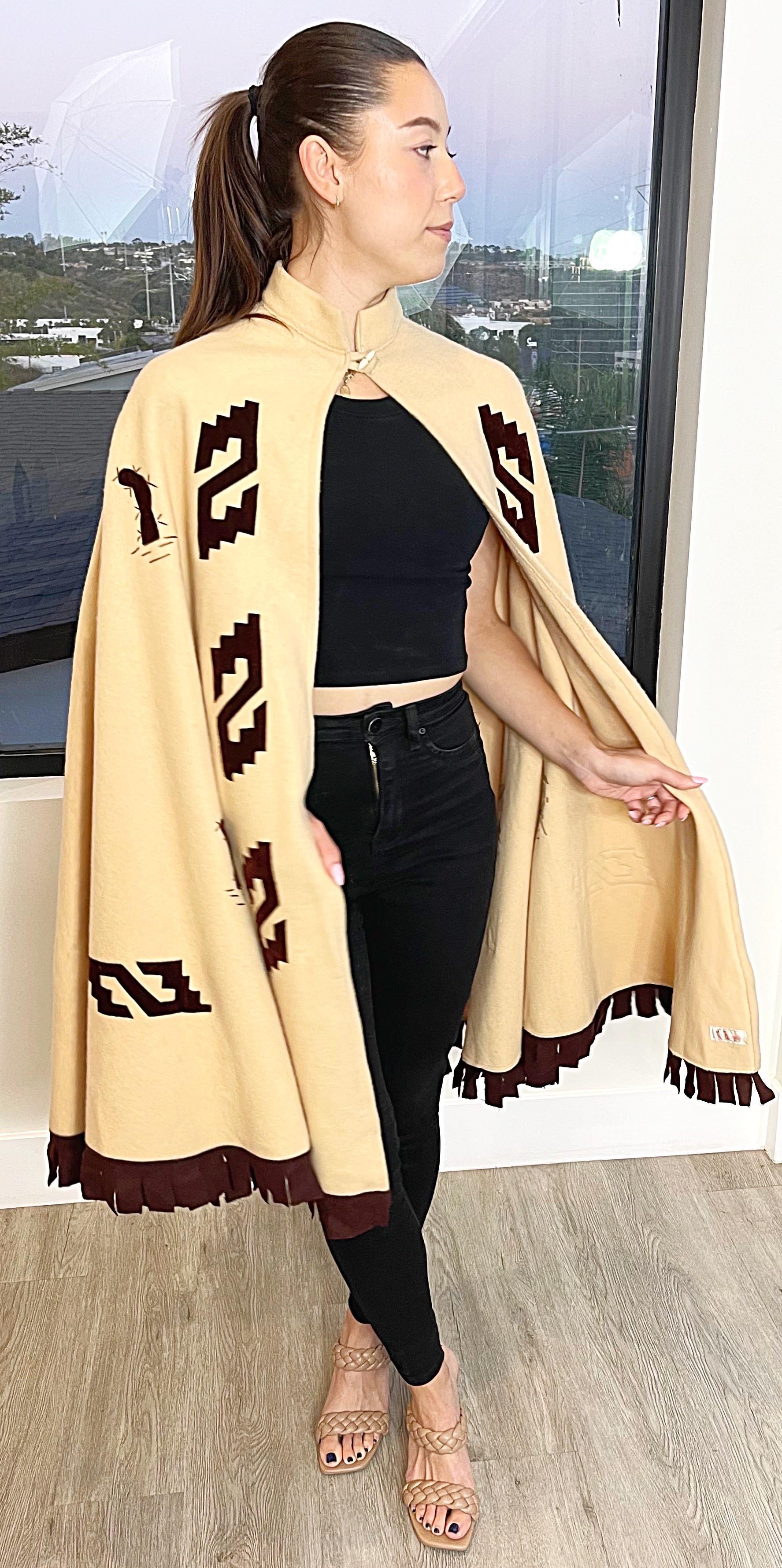 Amazing 1970s Plumita Mexican Cactus Themed Wool Velvet Tan Brown 70s Cape For Sale 9