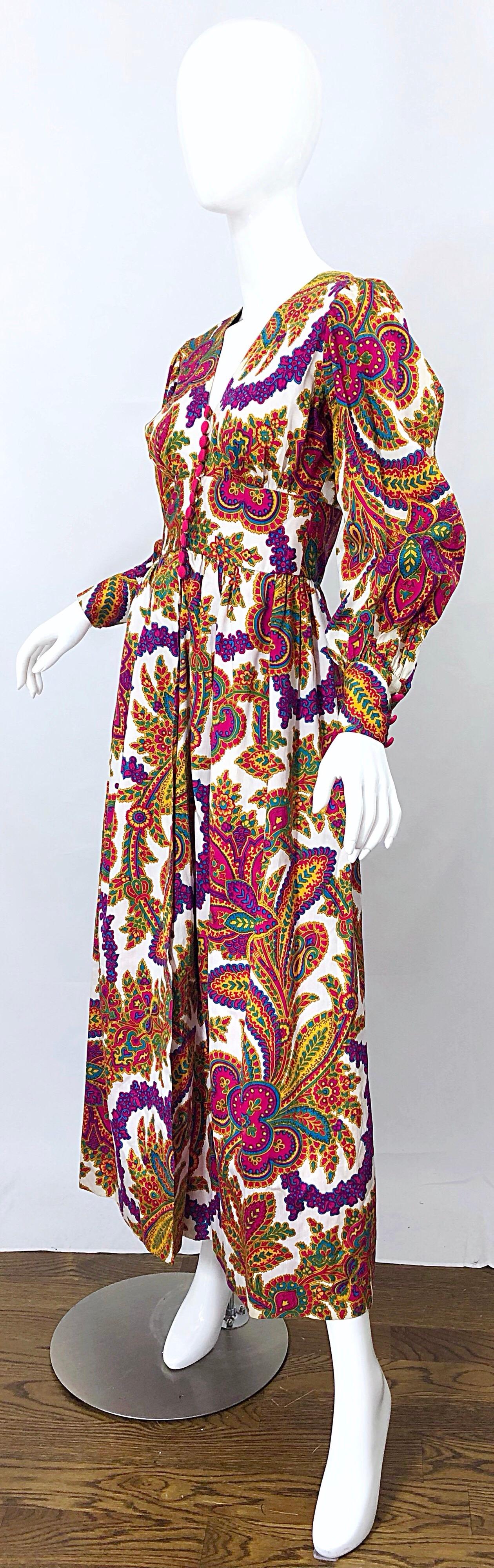 colorful 70s dress