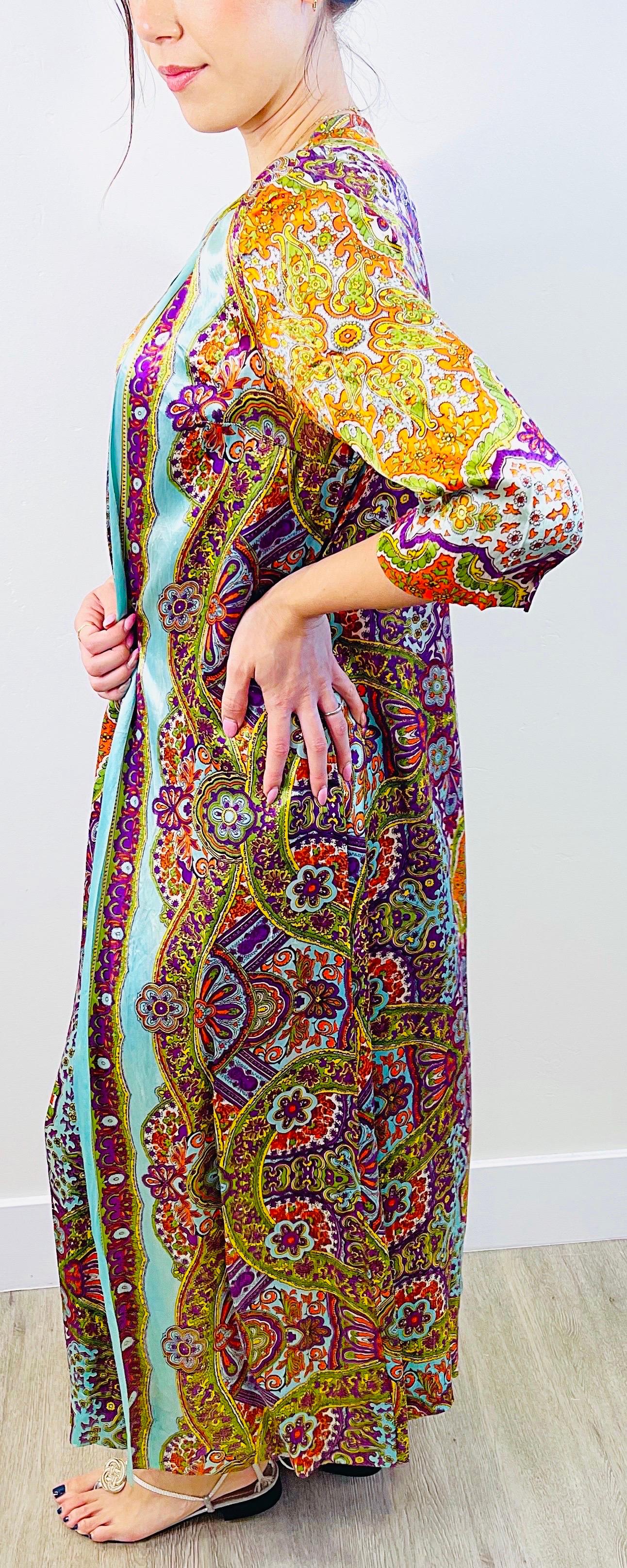 Amazing 1970s Roberta Lynn Paisley Caftan Vintage 70s Kaftan Maxi Dress For Sale 9