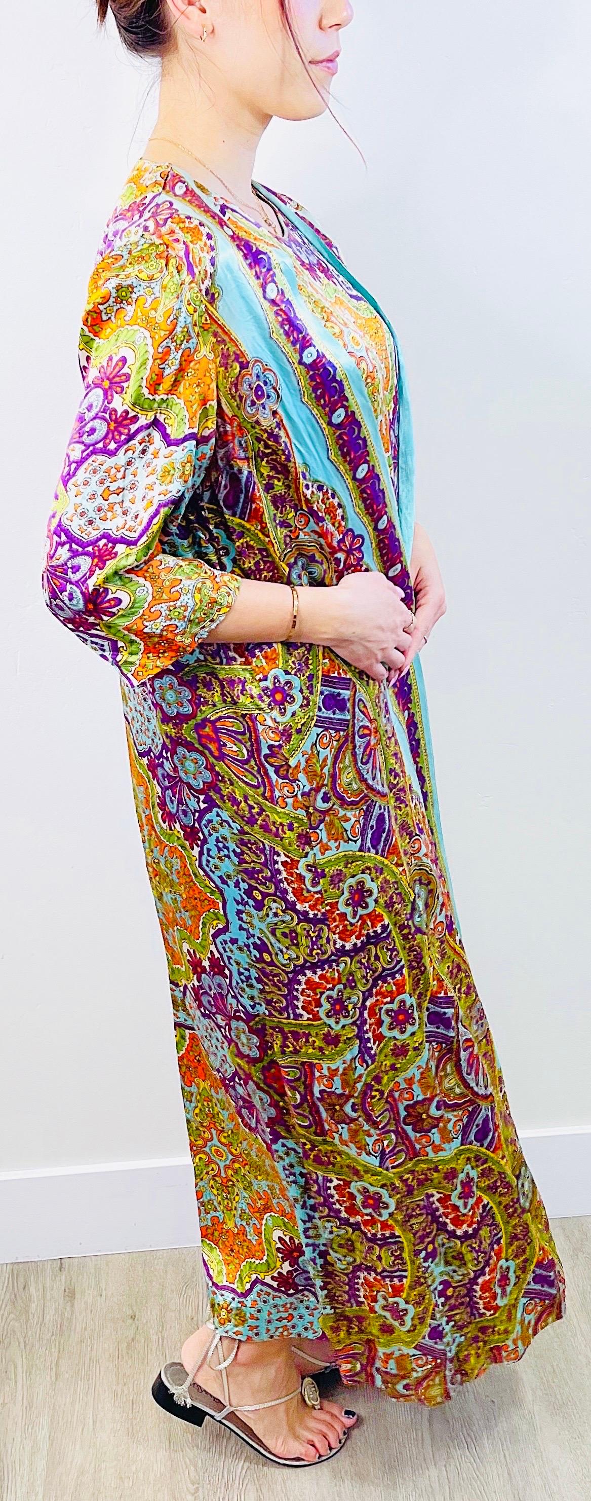 Amazing 1970s Roberta Lynn Paisley Caftan Vintage 70s Kaftan Maxi Dress For Sale 3