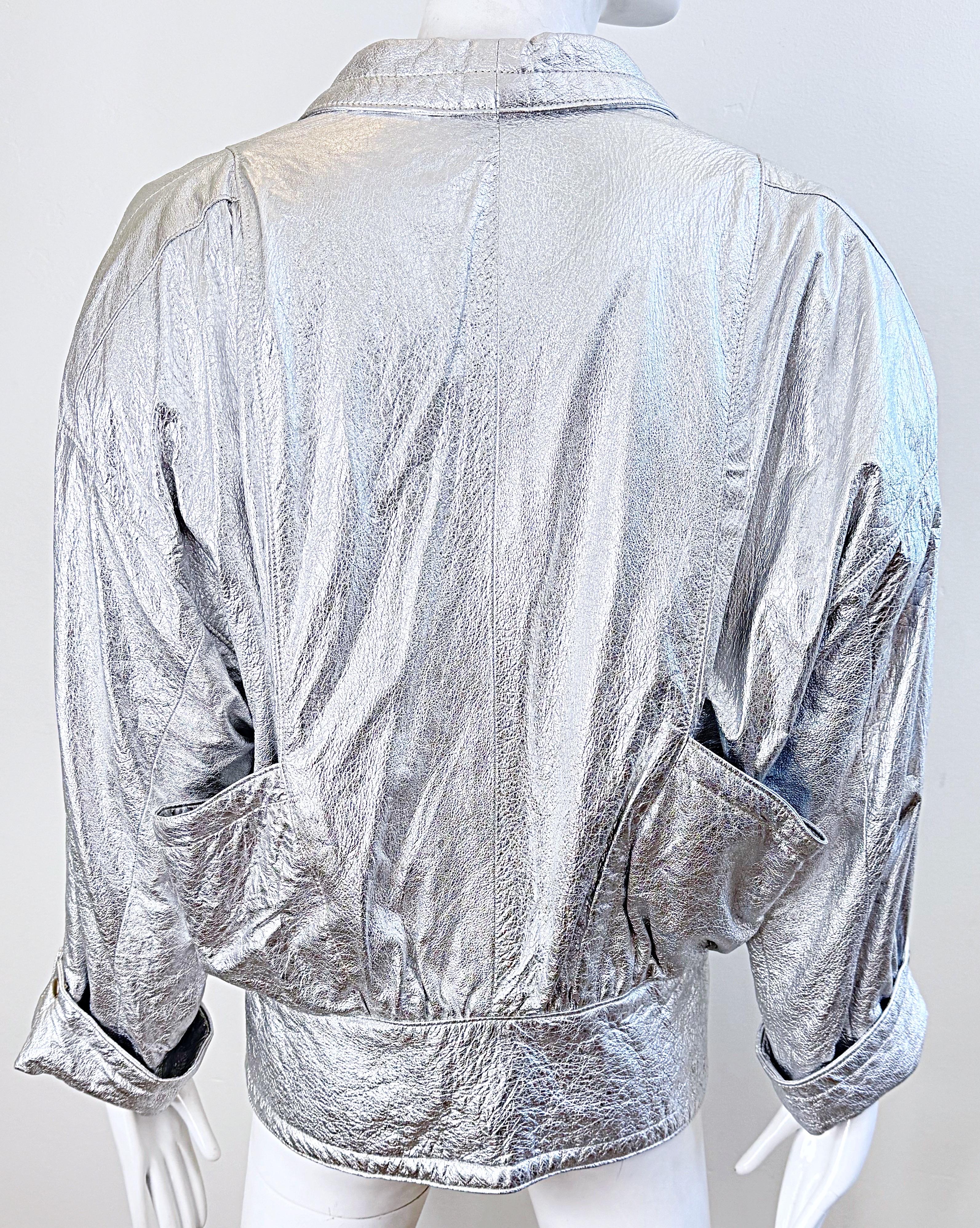 Amazing 1980s Christian Lauren Paris Silver Leather Vintage 80s Moto Jacket Med Unisexe en vente