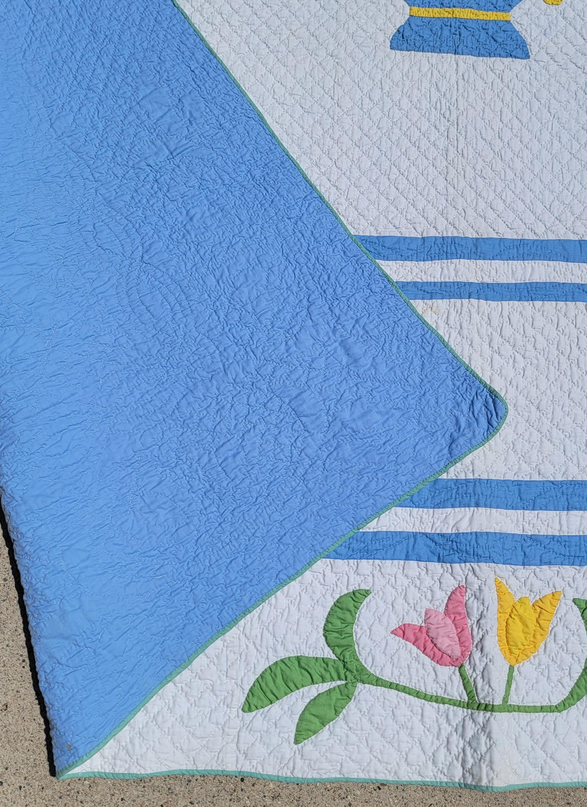 Fatto a mano Incredibile pastello 20Thc  Trapunta con applique floreali in vendita