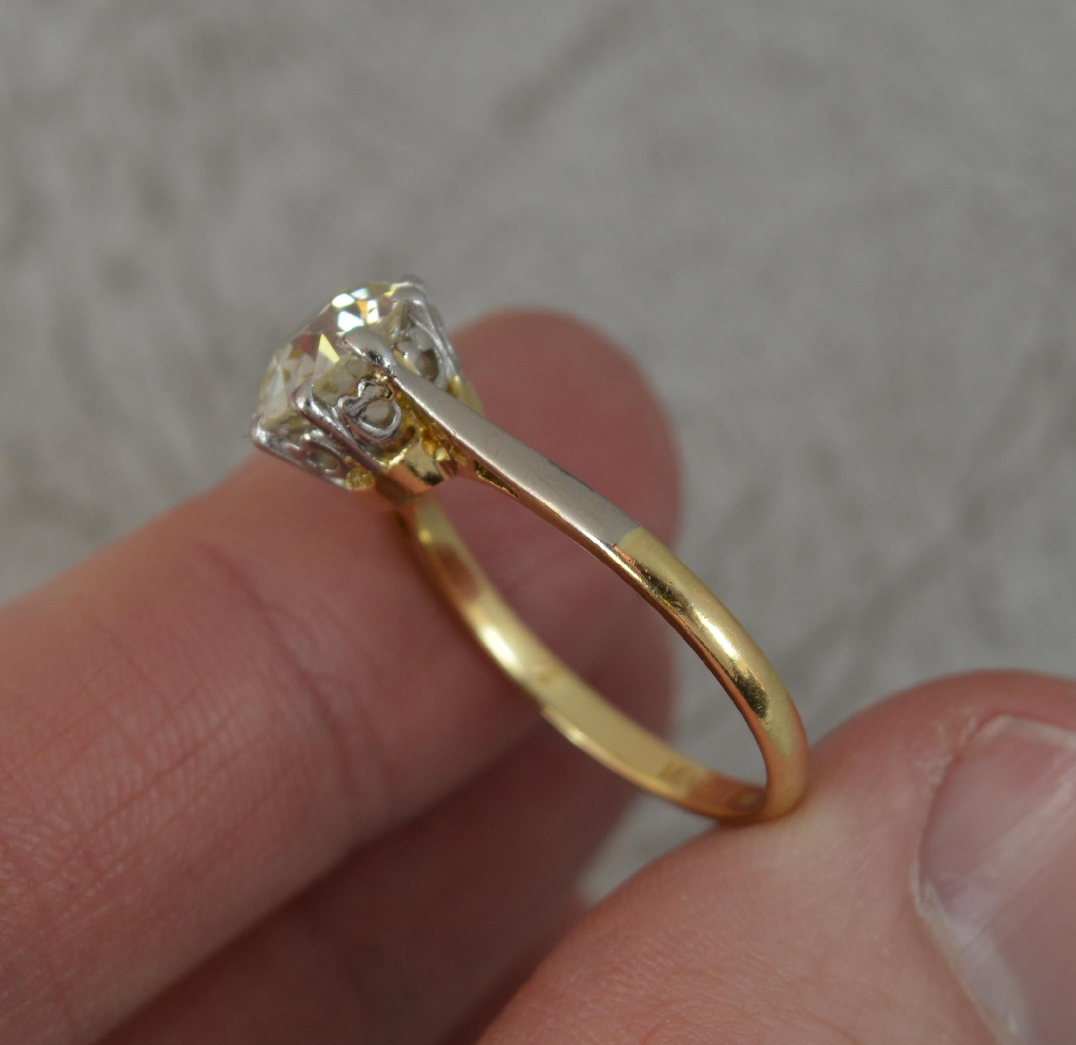 Amazing 2.30ct Vs Old Cut Diamond and 18ct Gold Solitaire Engagement Ring 2